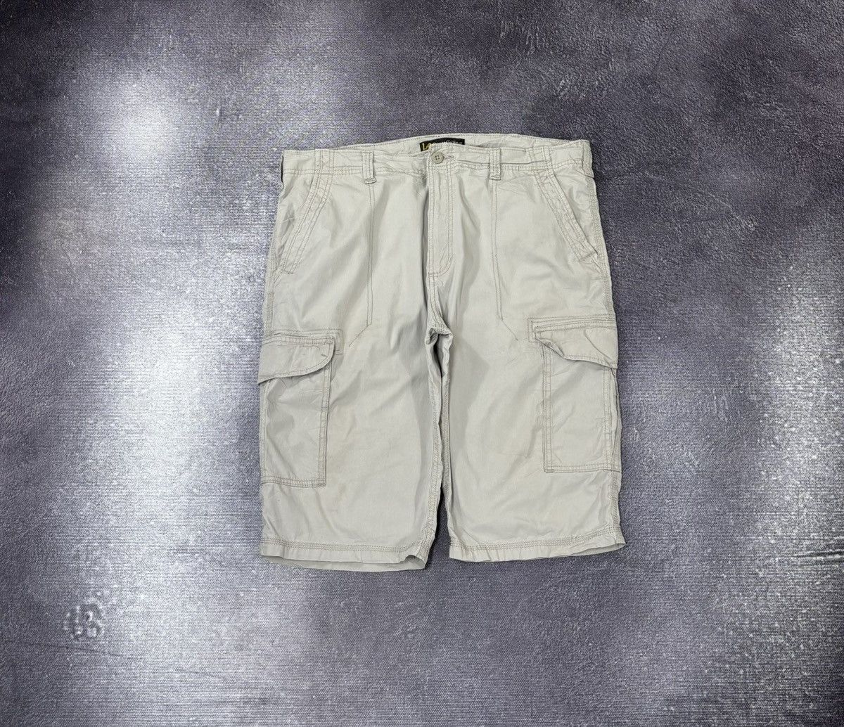 Lee Vintage Lee Y2K Beige American Hype Baggy Cargo Shorts Size US 38 / EU 54 - 1 Thumbnail