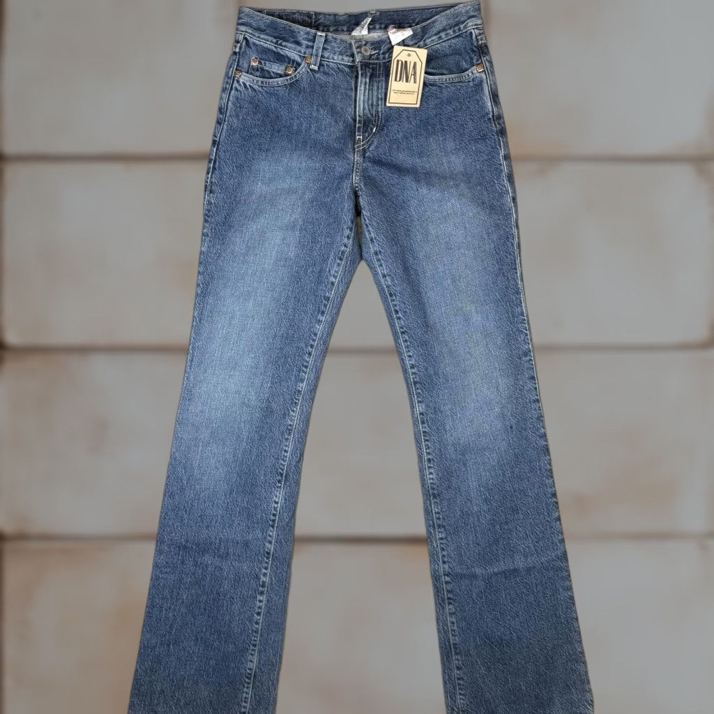 Lucky Brand VINTAGE Lucky Brand Jeans Dungarees Women 10/30 Peanut Pant Long Length Blue NOS Women 10/30 Regular Size Pants Jeans Mens/Girls? Size 32" / US 10 / IT 46 - 1 Thumbnail