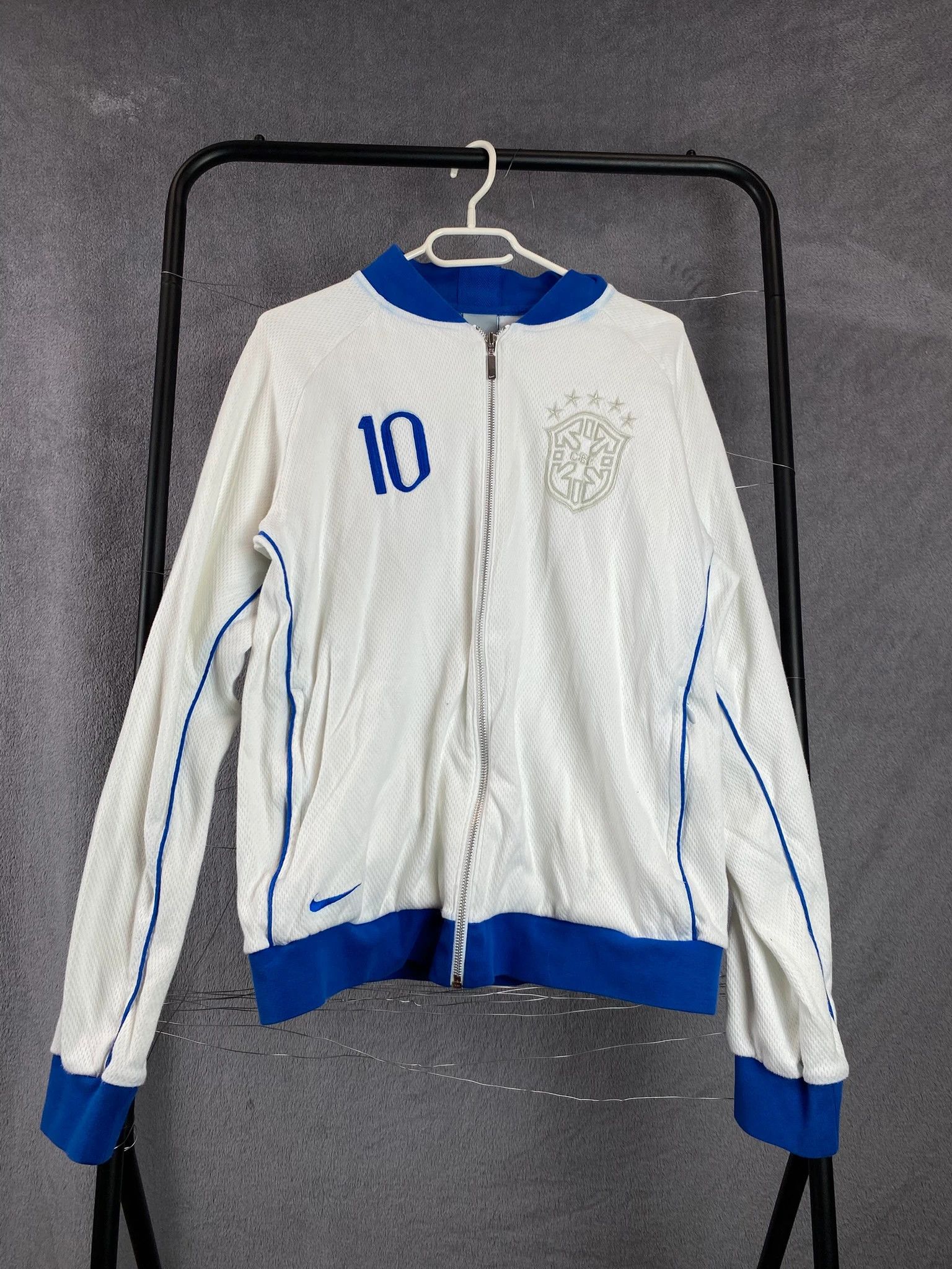 Nike Nike Y2K Vintage Brazil 10 Zip Hoodie in White and Navy Size US L / EU 52-54 / 3 - 1 Thumbnail