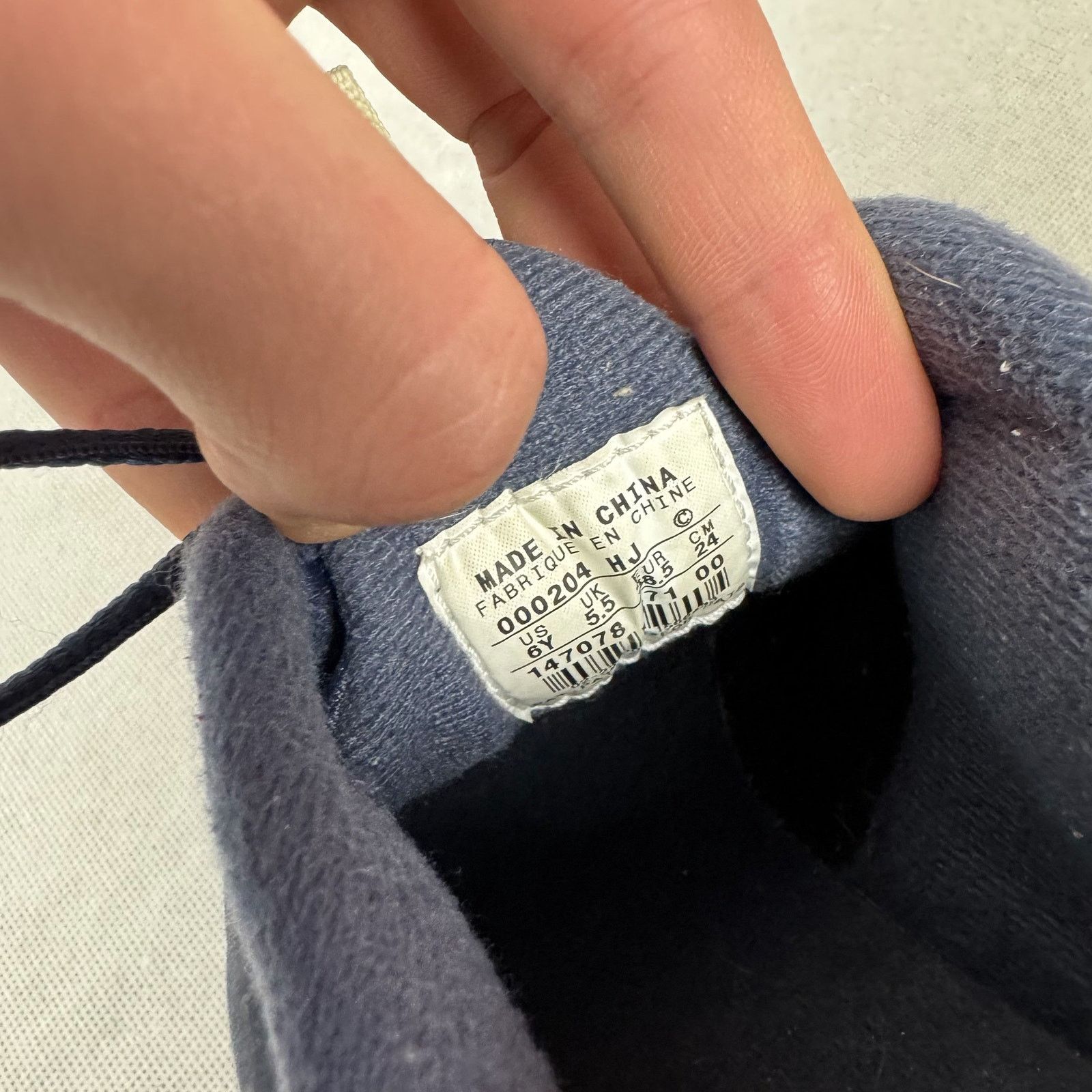 Nike × Vintage Nike (GS) Understudy 2000 147078 Navy Cross Training Shoe 6 Size US 6 / EU 39 - 9 Thumbnail