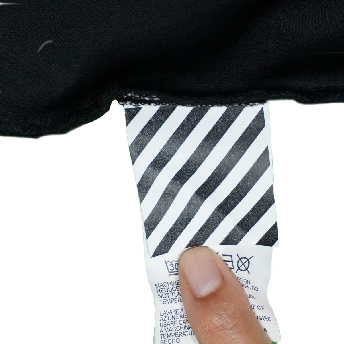 Off-White Off---White Abstact Arrow T-Shirt Size US L / EU 52-54 / 3 - 5 Thumbnail