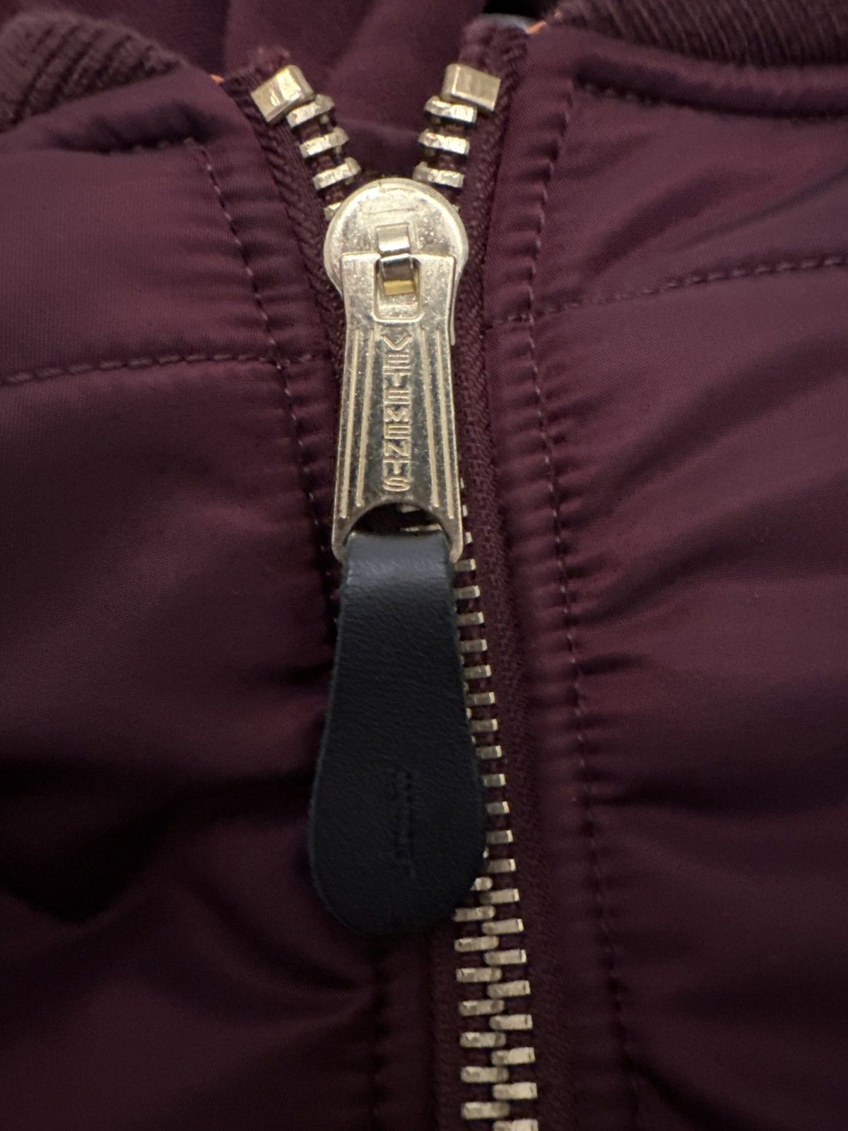 Alpha Industries × Vetements Vetements reversibel MA1 Bomber jacket in burgundy Size US S / EU 44-46 / 1 - 16 Thumbnail