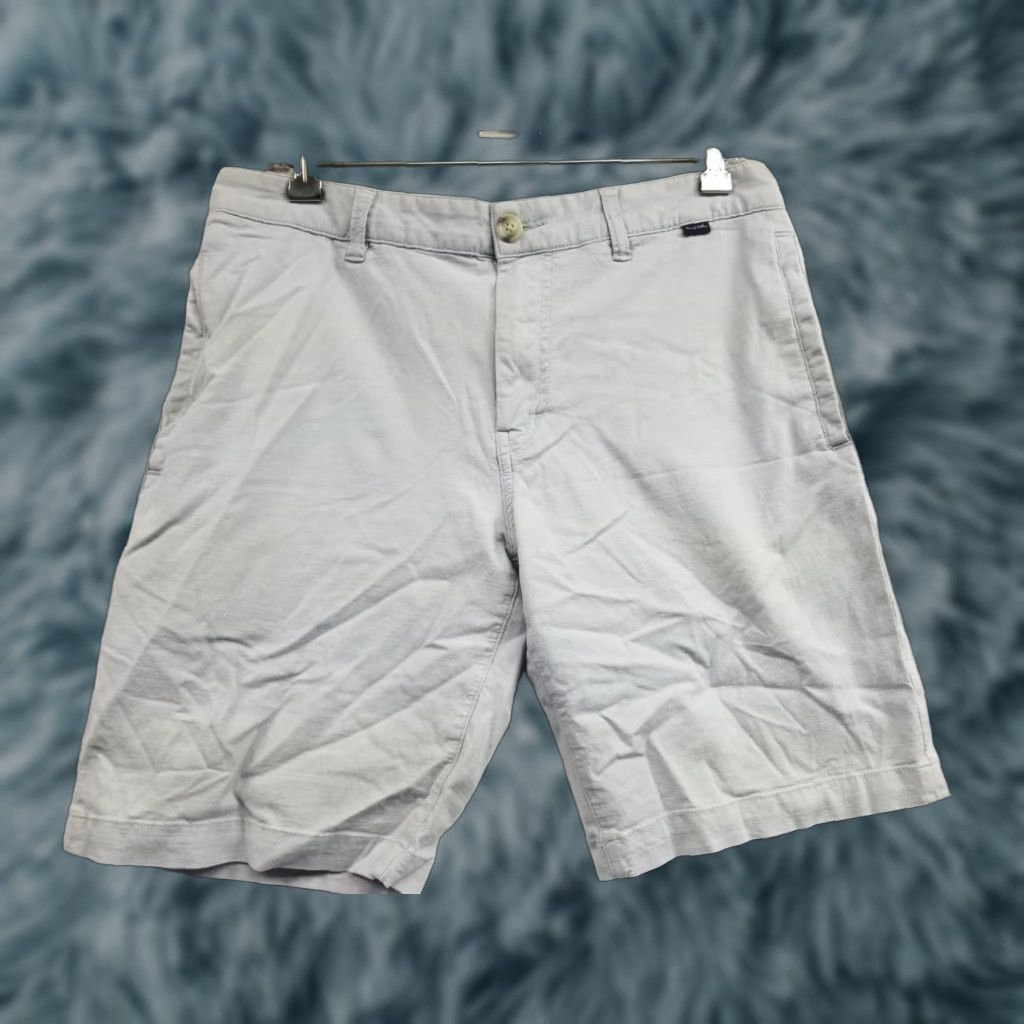 TravisMathew Travis Mathew Shorts Mens 33 Gray Lightweight Chino Casual Golf Active Regular Inseam 11in Logo Front Flat Front Pattern Solid Size US 33 - 1 Thumbnail