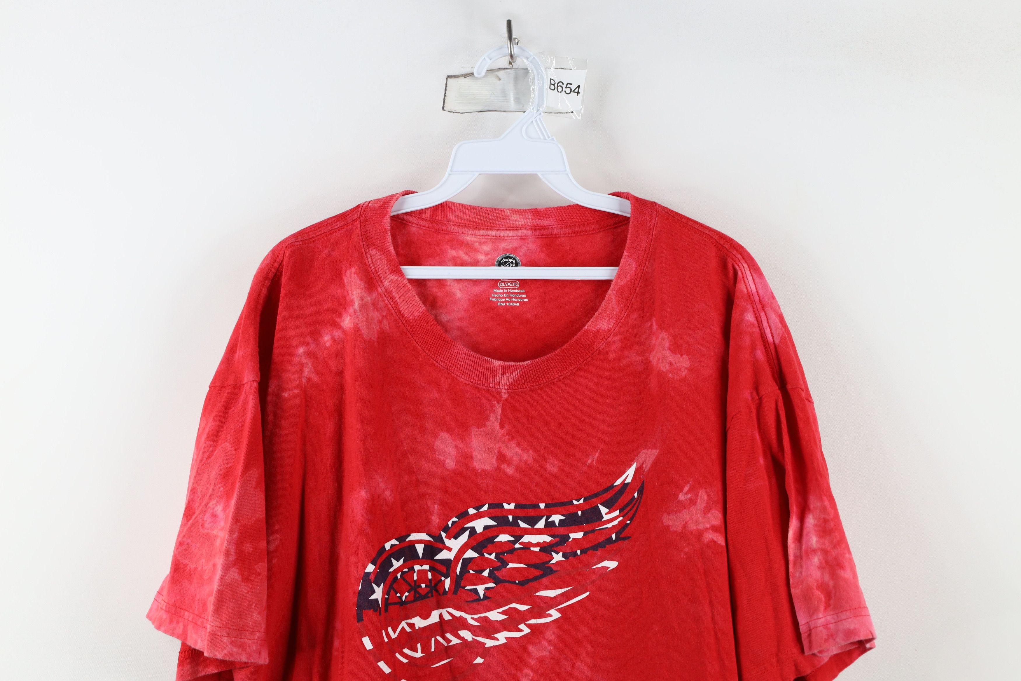 Vintage Vintage NHL Acid Wash Detroit Red Wings Hockey T-Shirt Red Size US XXL / EU 58 / 5 - 2 Thumbnail