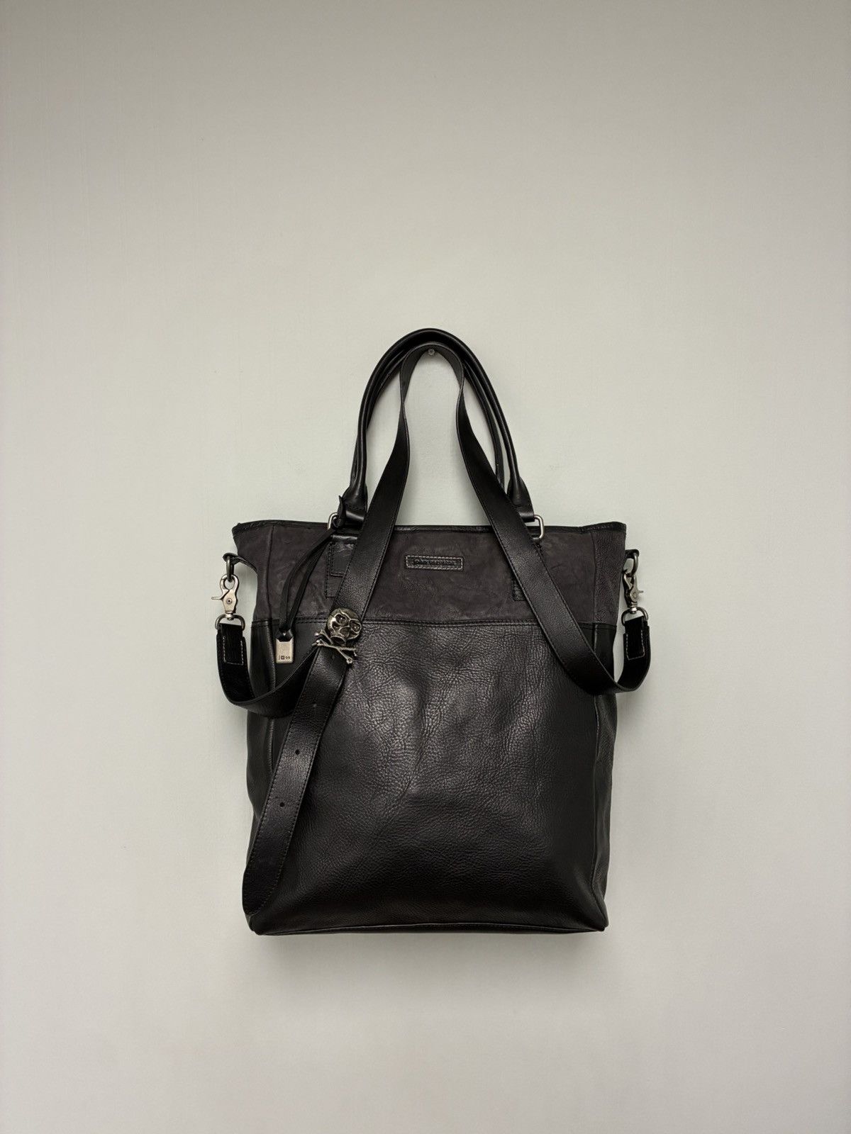 John Varvatos Skull Buckle Leather Bag W Strap. Size ONE SIZE - 8 Thumbnail