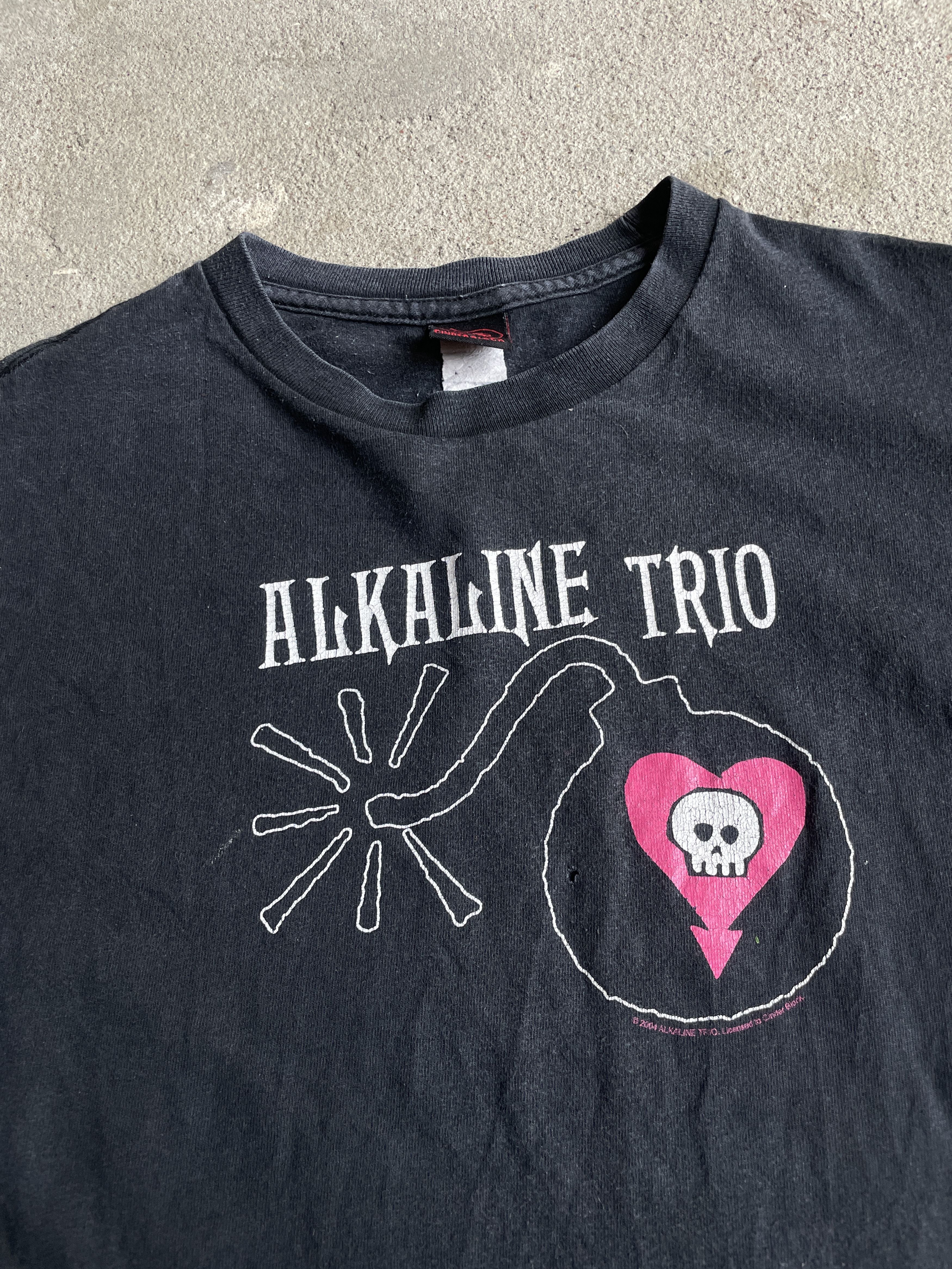 Band Tees × Vintage Vintage 2000s Alkaline Trio Band Shirt Size US M / EU 48-50 / 2 - 3 Thumbnail