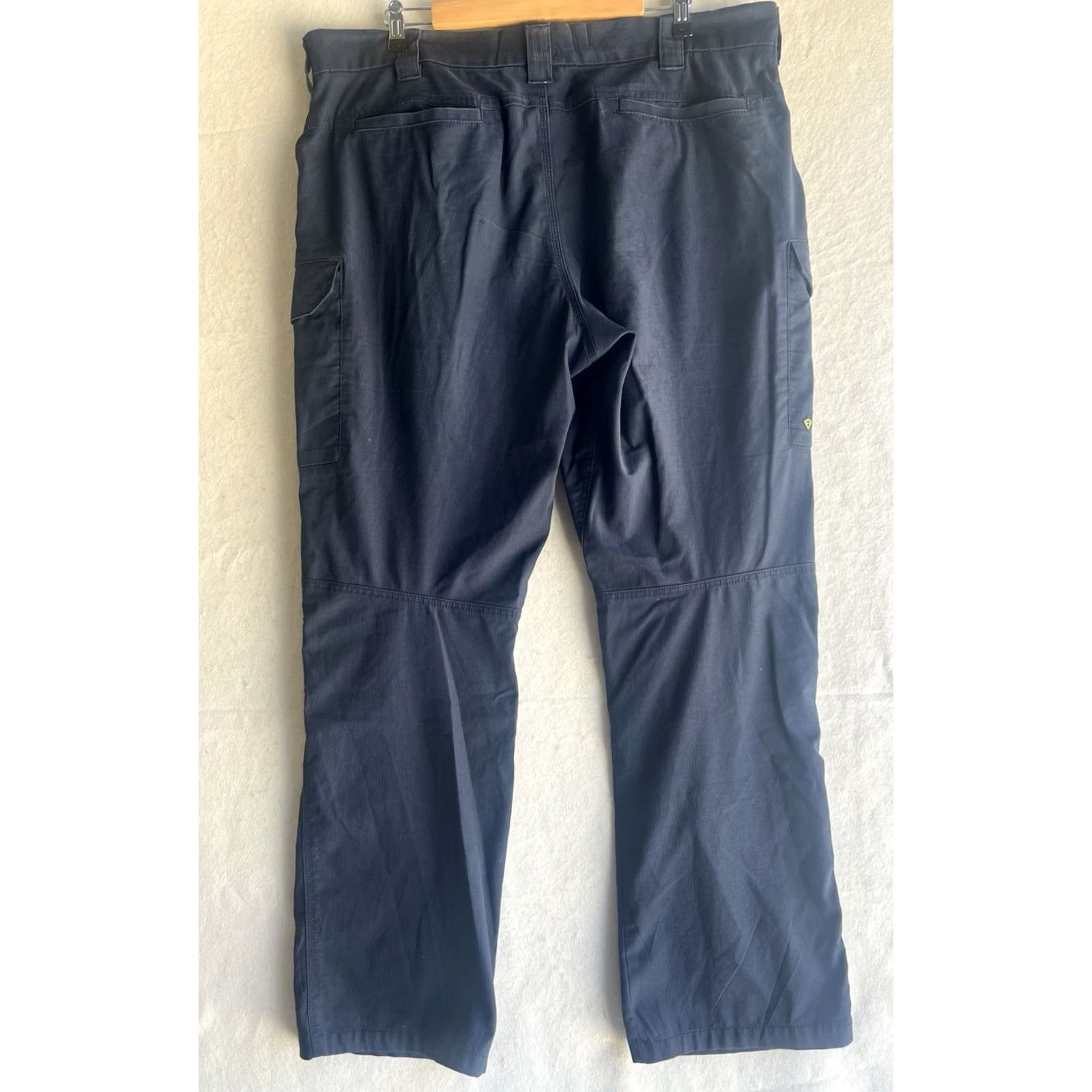 Vintage First Tactical Pants Men 40x32 Black Cargo Tactical Work Utility Pants Size US 40 / EU 56 - 2 Thumbnail