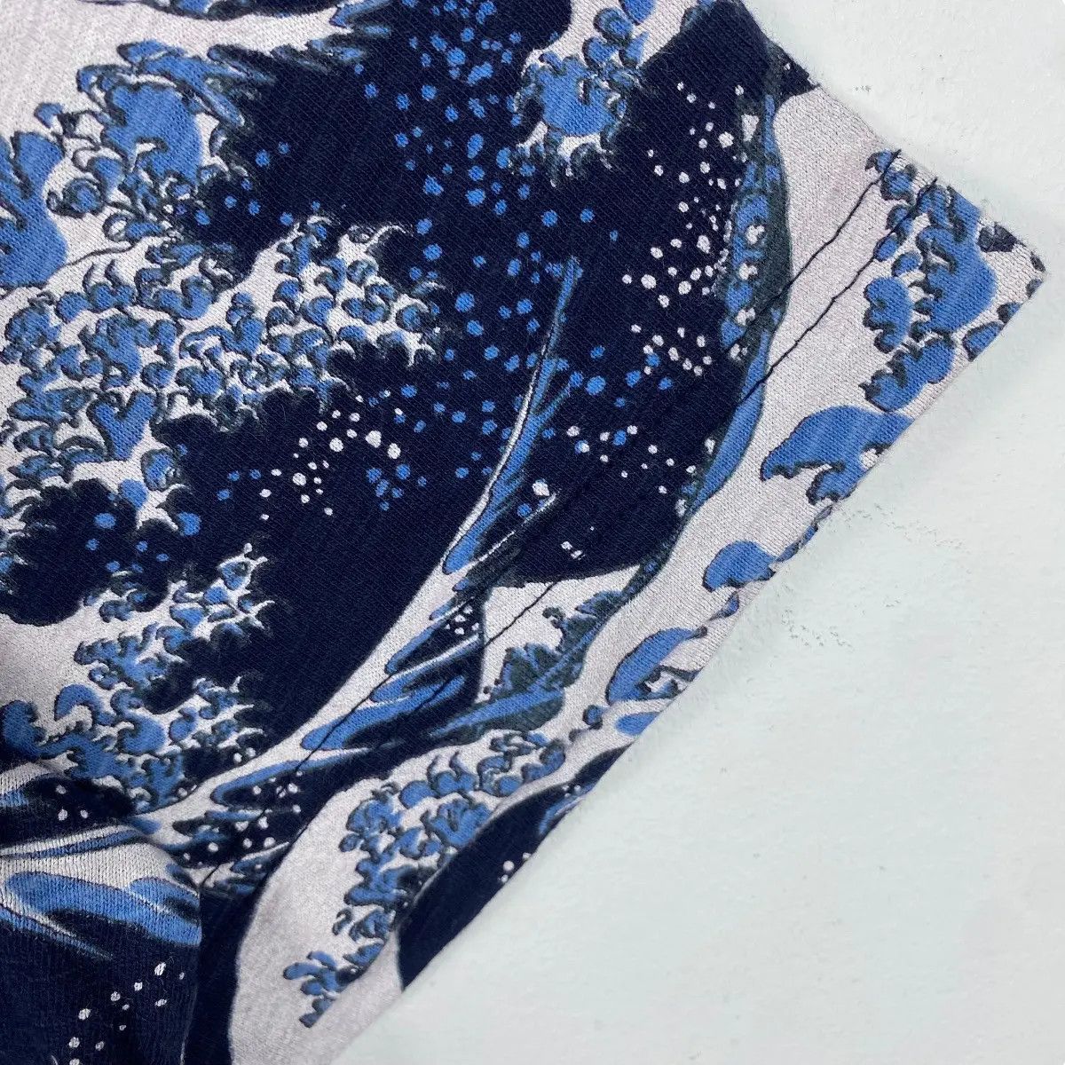 Japanese Brand Japanese Art HOKUSAI BLUE Big Waves Art Full Print Tee Shirt Size US XL / EU 56 / 4 - 3 Thumbnail