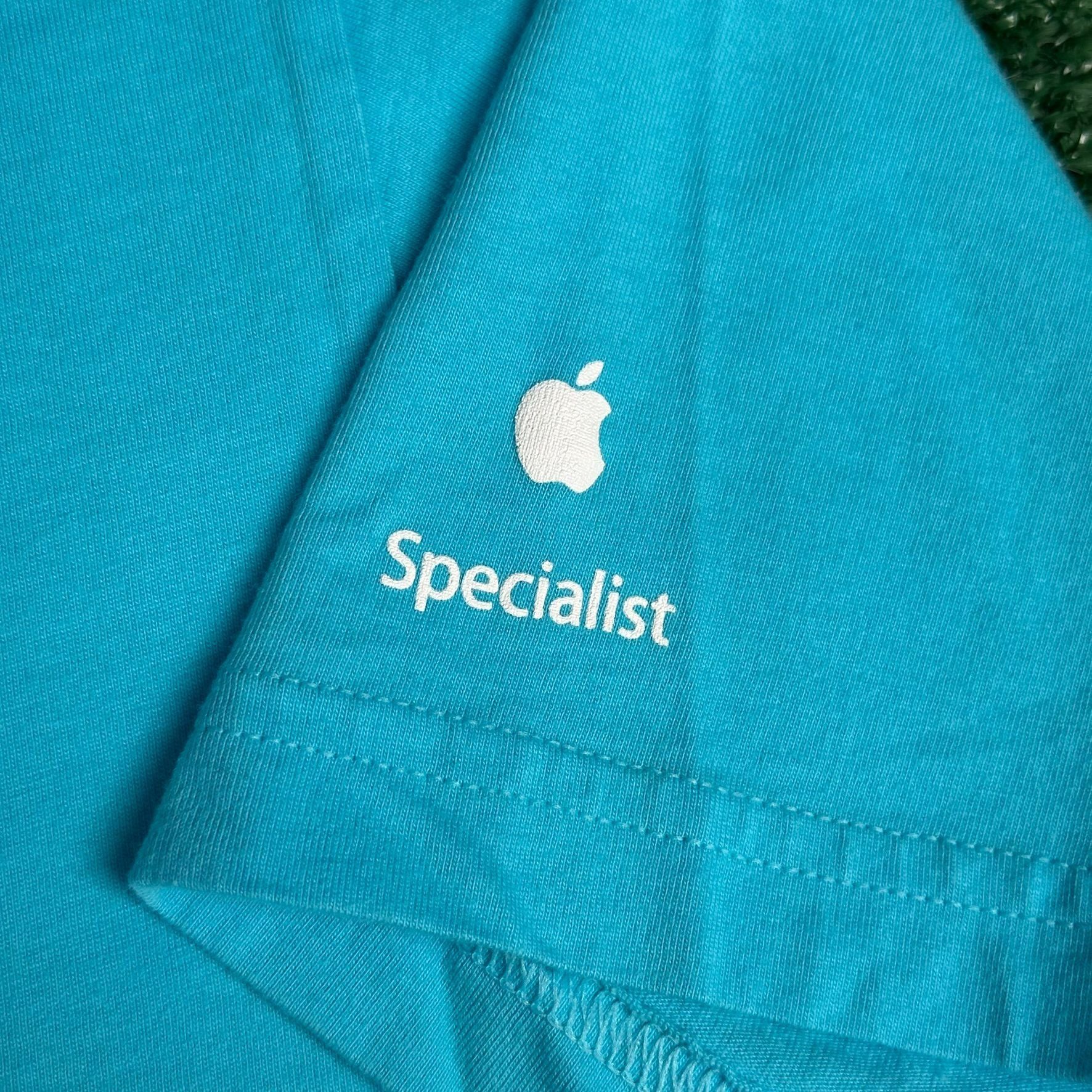 Apple Vintage Y2K Apple Store Employee T-Shirt iPhone iPod Mac Pro Size US S / EU 44-46 / 1 - 4 Thumbnail