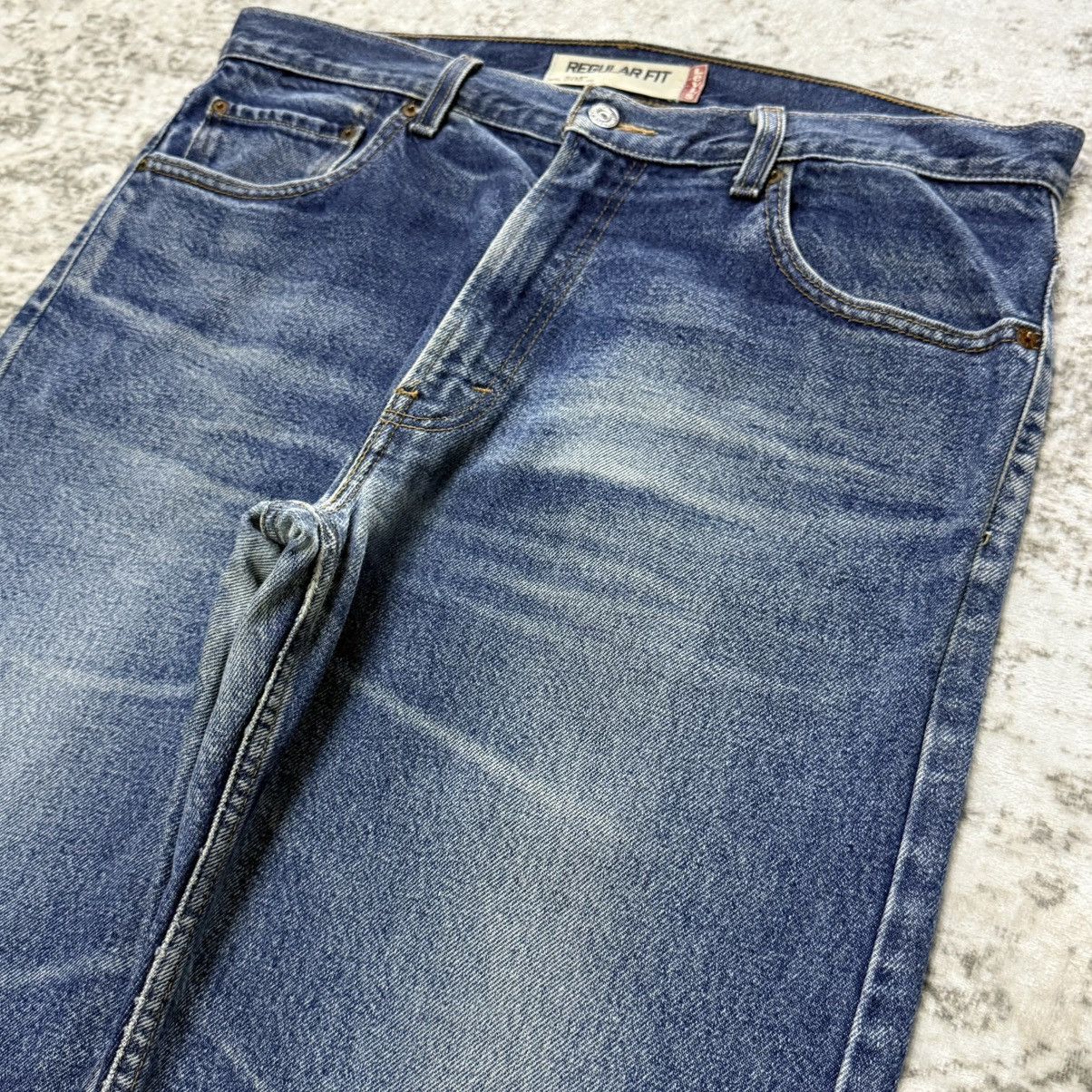 Levi's Vintage Levis 505 Regular Fit Patina Fade Wash Jeans Size US 36 / EU 52 - 5 Thumbnail