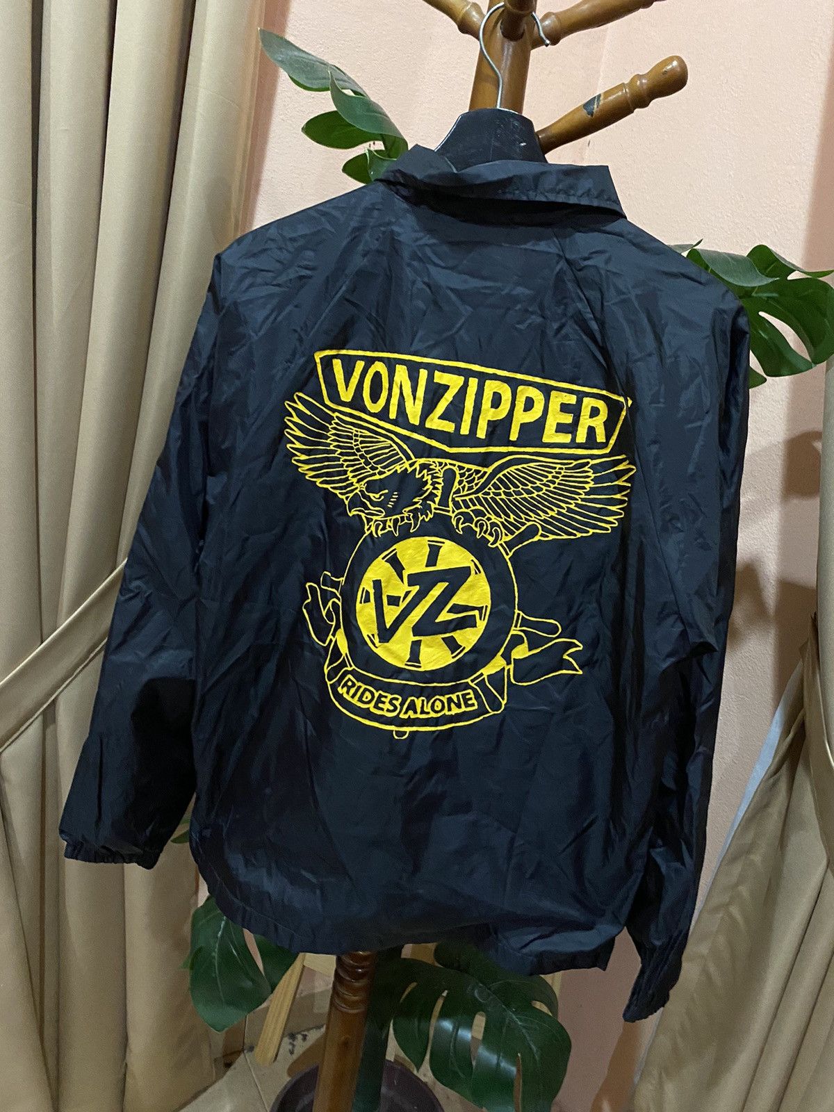 VonZipper VonZipper Coach Jacket – “Rides Alone” Black & Yellow, Size US S / EU 44-46 / 1 - 2 Thumbnail