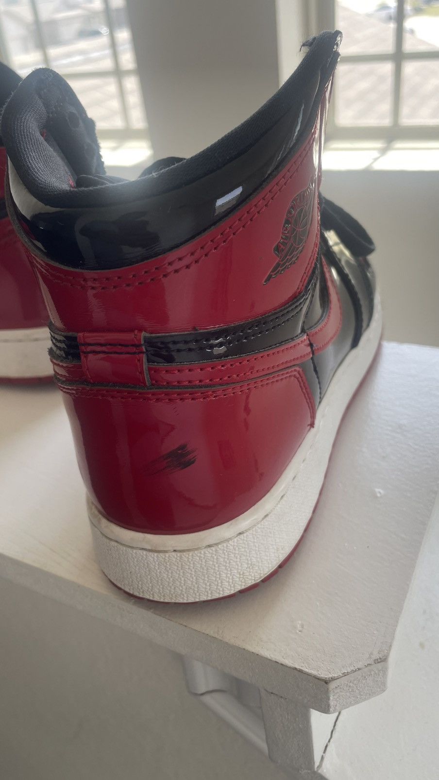 Jordan Brand Jordan 1 Patent Leather Bred Size US 7 / EU 40 - 5 Thumbnail