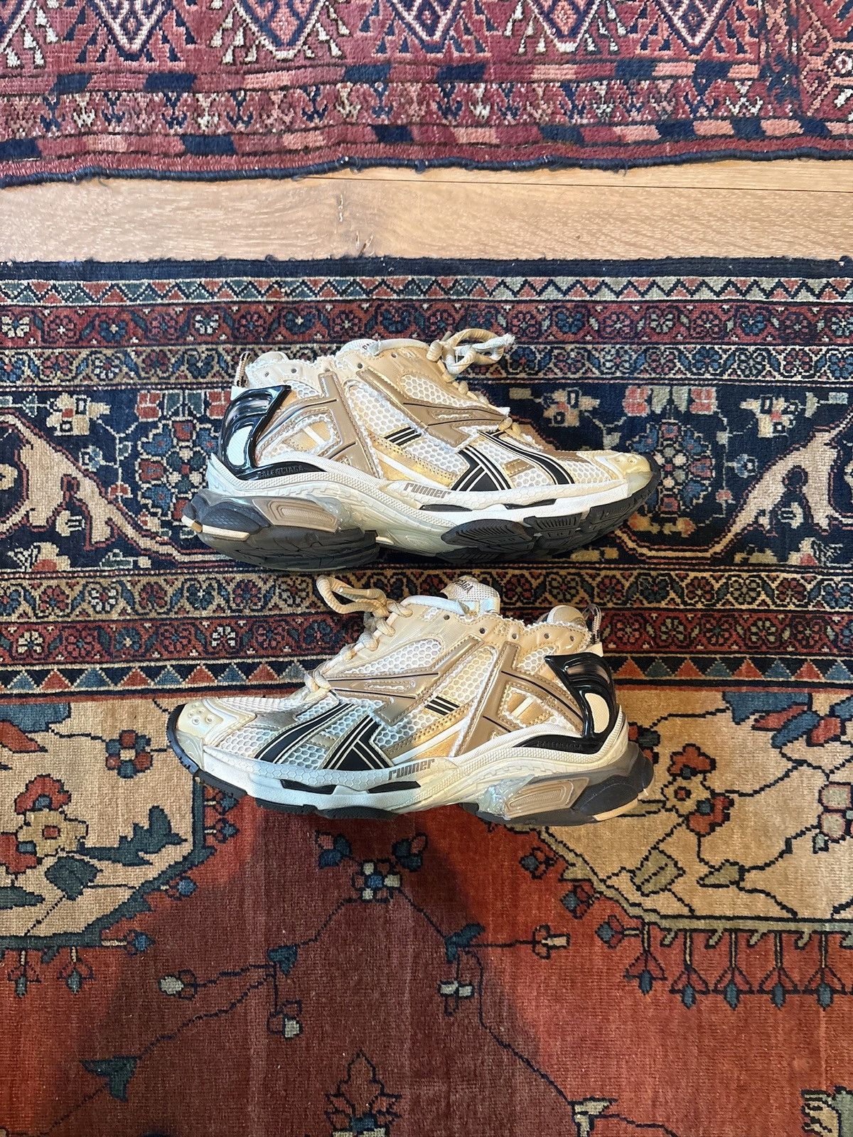 Balenciaga Balenciaga runners Size US 9 / EU 42 - 6 Thumbnail