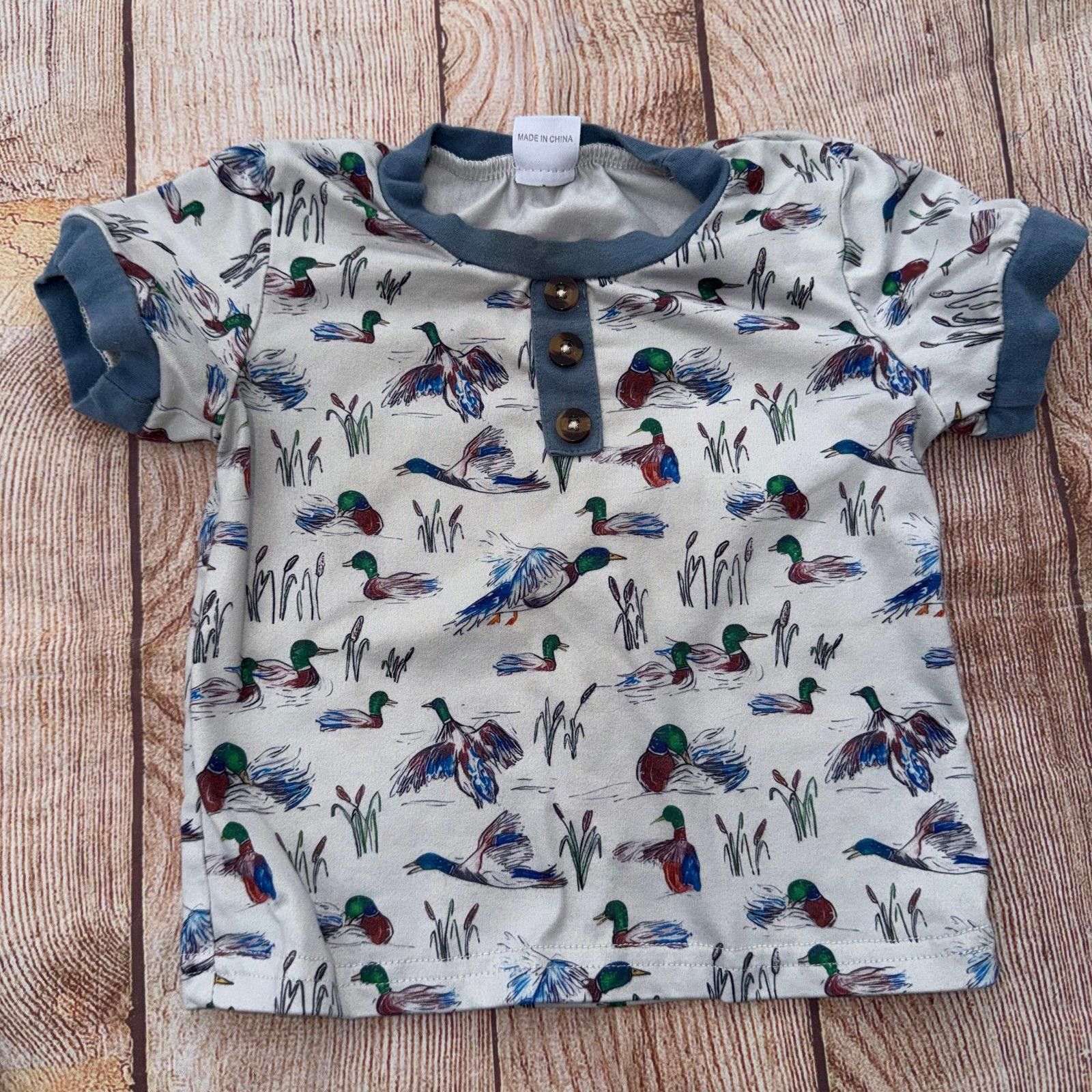 Other Boutique 6-12 Month Duck Print Baby Shirt Size US XXS / EU 40 - 1 Thumbnail
