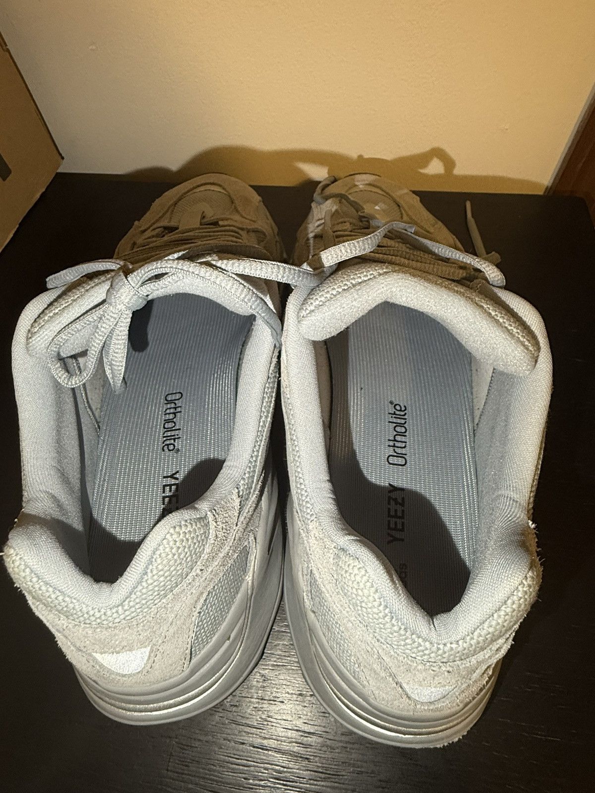Adidas × Yeezy Yeezy boost 700 v2 hospital blue Size US 12 / EU 45 - 4 Thumbnail