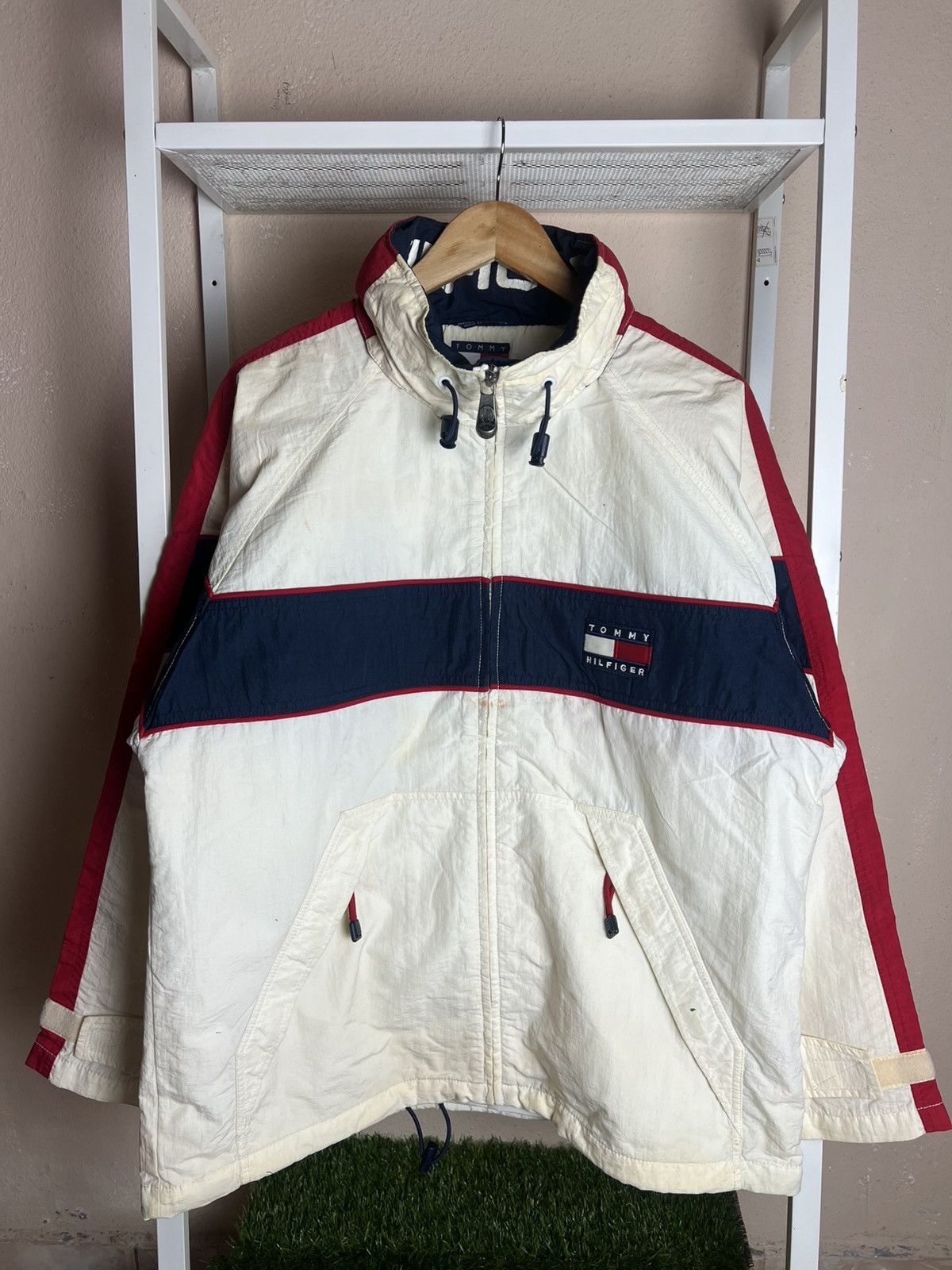 Tommy Hilfiger Vintage Tommy Hilfiger Vintage Sailing Gear Anorak Size US M / EU 48-50 / 2 - 1 Thumbnail