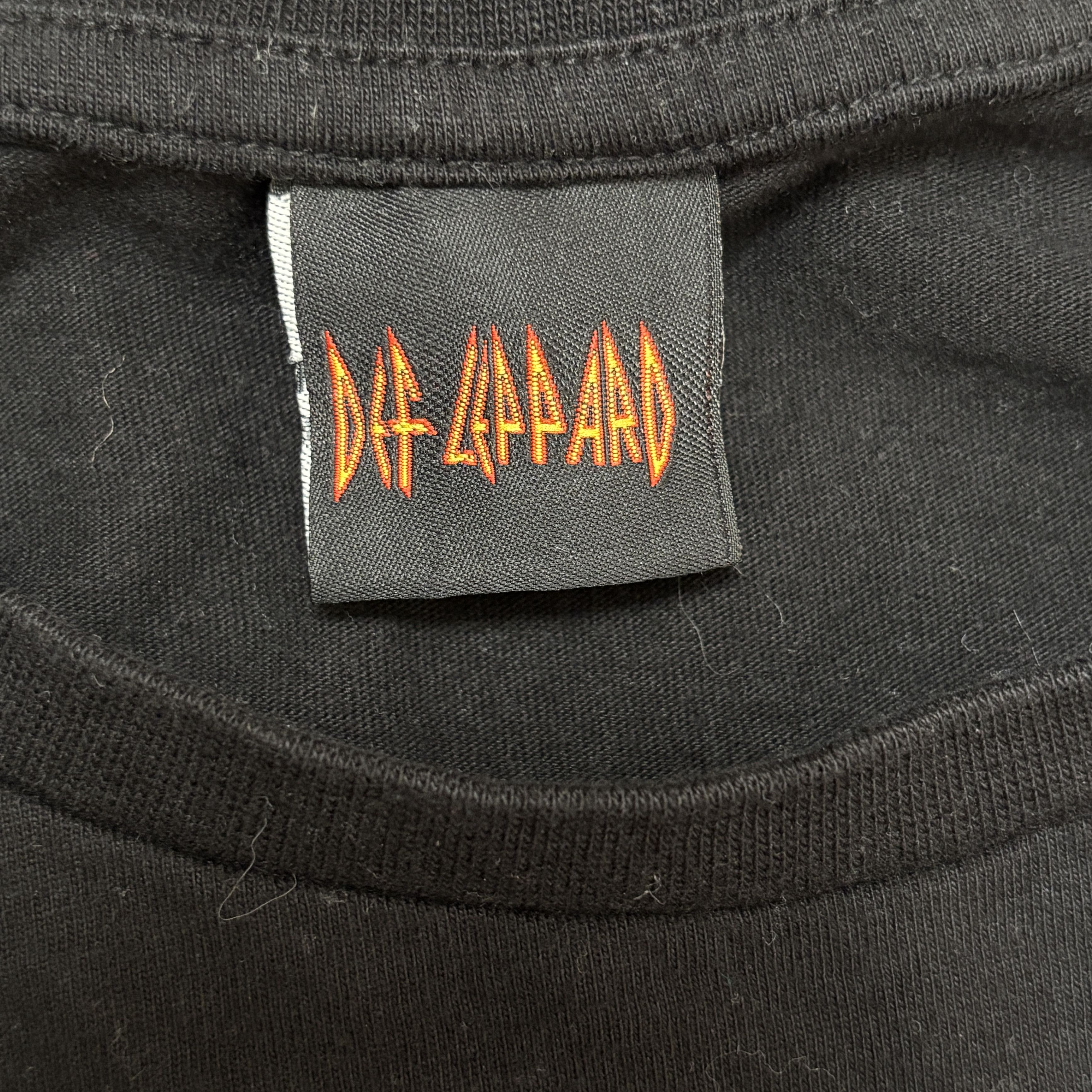 Band Tees Def Leppard Shirt 2XL Tour Concert Rock Band Tee Music Merch Size US XXL / EU 58 / 5 - 6 Thumbnail