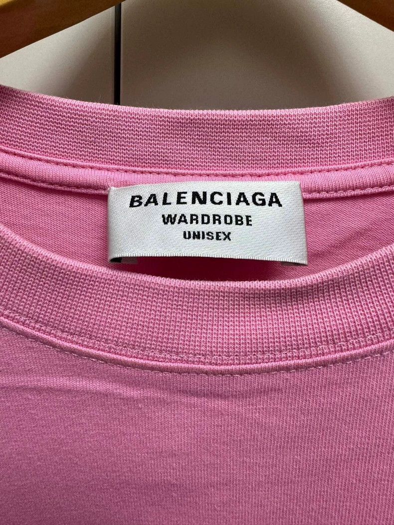 Balenciaga Balenciaga Pink Retro Embroidered Logo Short Sleeve Size US S / EU 44-46 / 1 - 3 Thumbnail