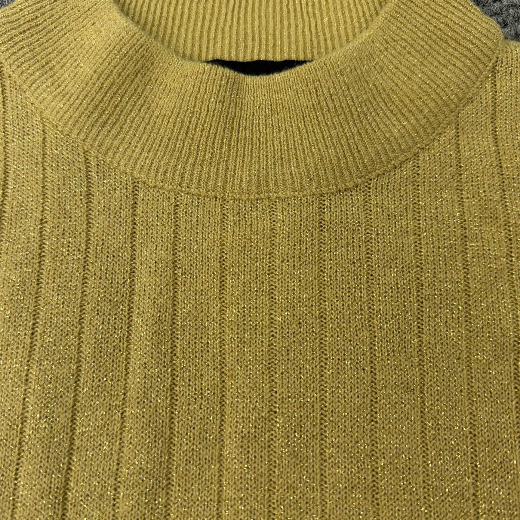 Vintage VINTAGE Sag Harbor Sweater Womens L Gold Mock Neck Short Sleeve Pullover Knit Solid Size L / US 10 / IT 46 - 5 Thumbnail