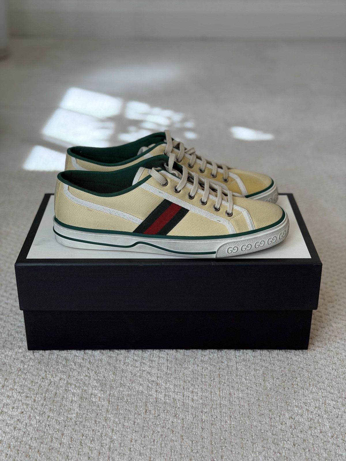 Gucci [BNIB] Gucci Tennis 1977 Sneakers - Off-White/Beige - US 9.5 Size US 9.5 / EU 42-43 - 1 Thumbnail