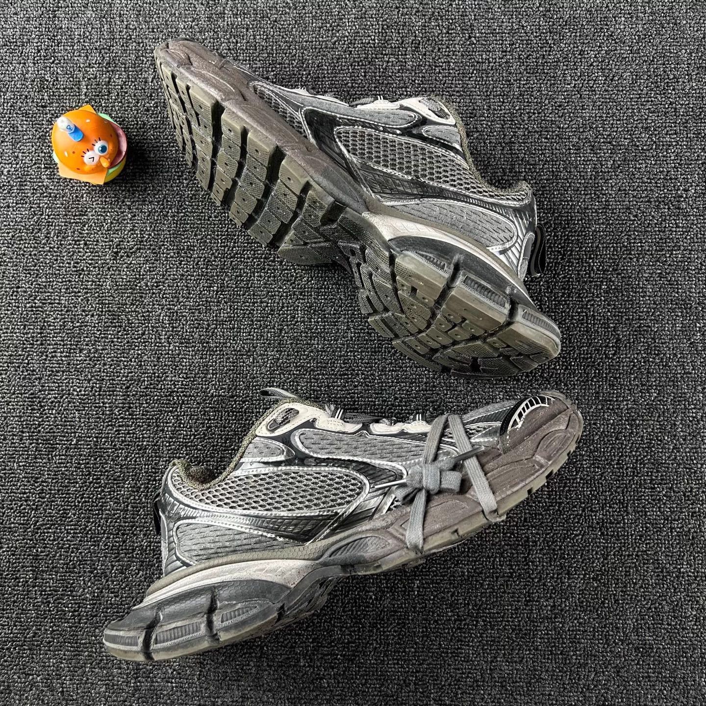 Balenciaga Balenciaga 3XL Grey Dad Sneakers Size 42 Size US 9 / EU 42 - 4 Thumbnail