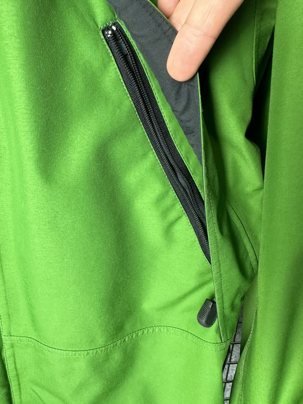 Peak Performance Peak Performance Outdoor Gore Tex Light Jacket Size S Size US S / EU 44-46 / 1 - 3 Thumbnail