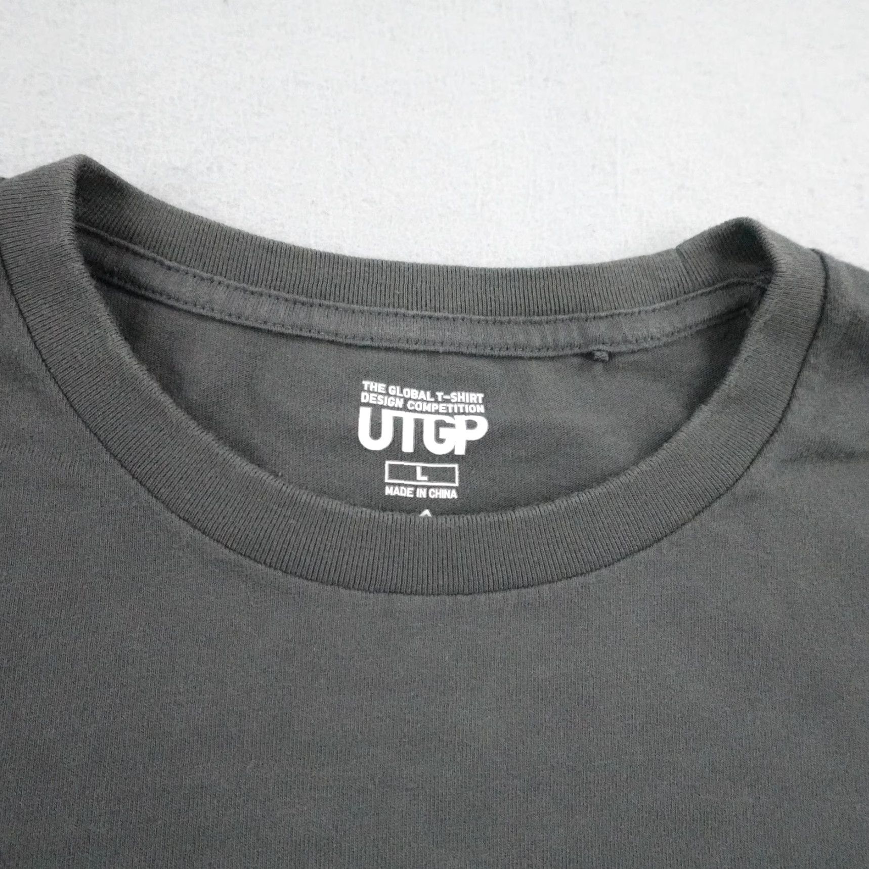 Uniqlo Pokemon Shirt Mens Large Gray Marowak Skull Flames UTGP Global Design