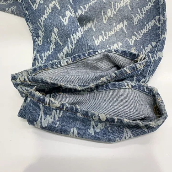 Balenciaga Balenciaga Balenciaga SS22 Logo Printed Loose Denim Pants Size US 27 - 8 Thumbnail
