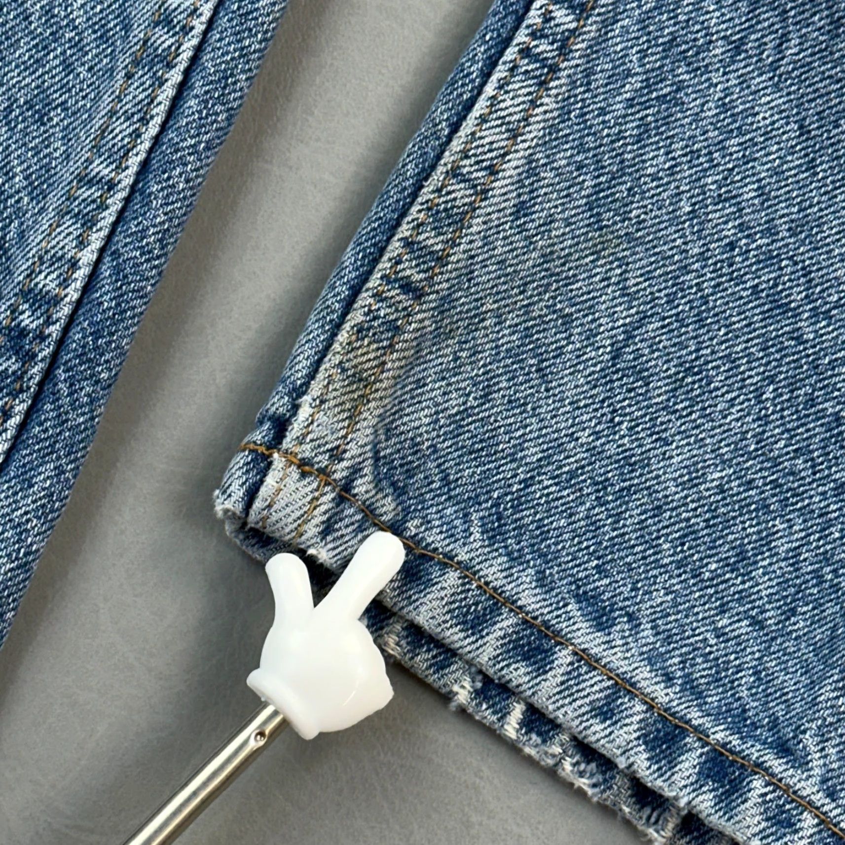 Calvin Klein VINTAGE Calvin Klein Jeans Mens 36x32 Double Stone Wash Denim Easy Fit 90s Y2K Jeans Mens Regular 5-Pocket Blue Autumn 90s Mens Size US 36 / EU 52 - 5 Thumbnail