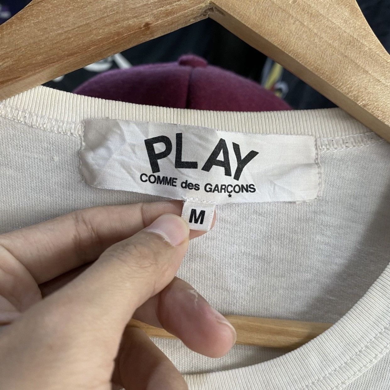 Comme des Garcons PLAY CDG Play Comme des Garçons Red Heart Logo Long Sleeve White Size US M / EU 48-50 / 2 - 9 Thumbnail