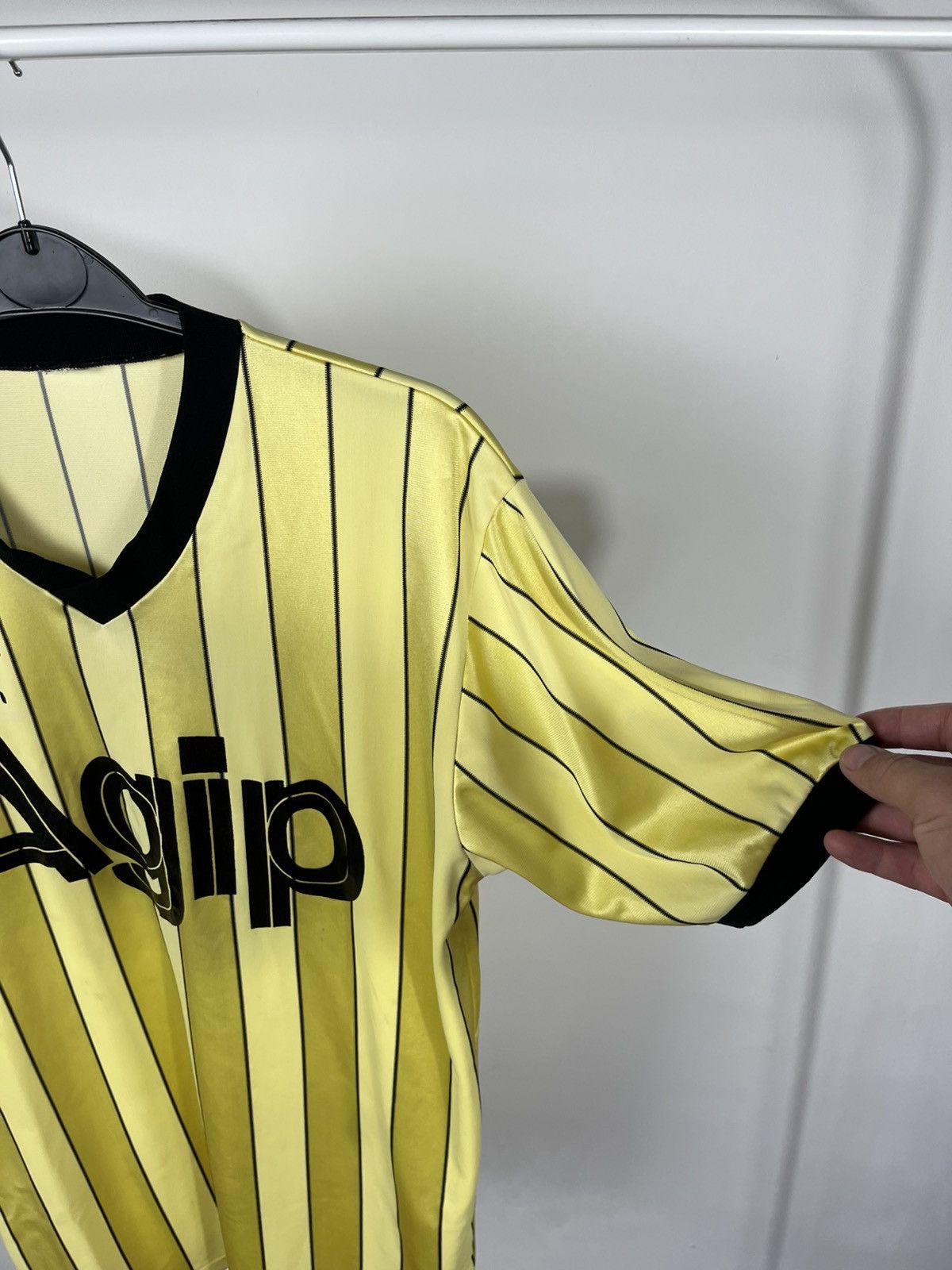 Puma Vintage Puma Agip Striped Jersey Number 3 Yellow Black Size US S / EU 44-46 / 1 - 5 Thumbnail