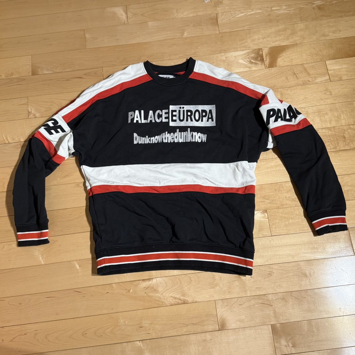 Palace Palace Europa Crew Black Size US XL / EU 56 / 4 - 1 Thumbnail