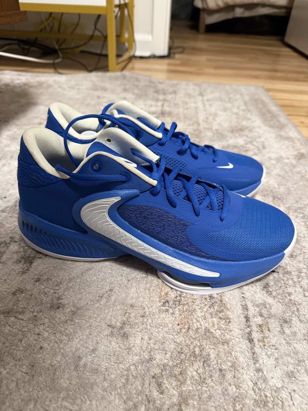 Nike Nike Giannis Freak Kentucky Sample Size US 10 / EU 43 - 2 Thumbnail