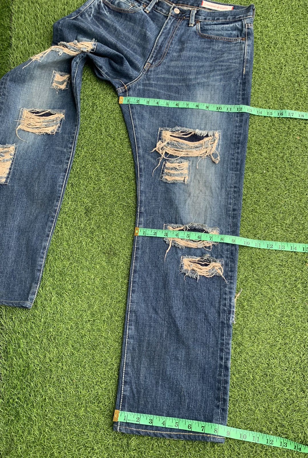 FOB Factory Vintage FOB Factory Torn Patch Jeans Distressed Size US 33 - 18 Thumbnail