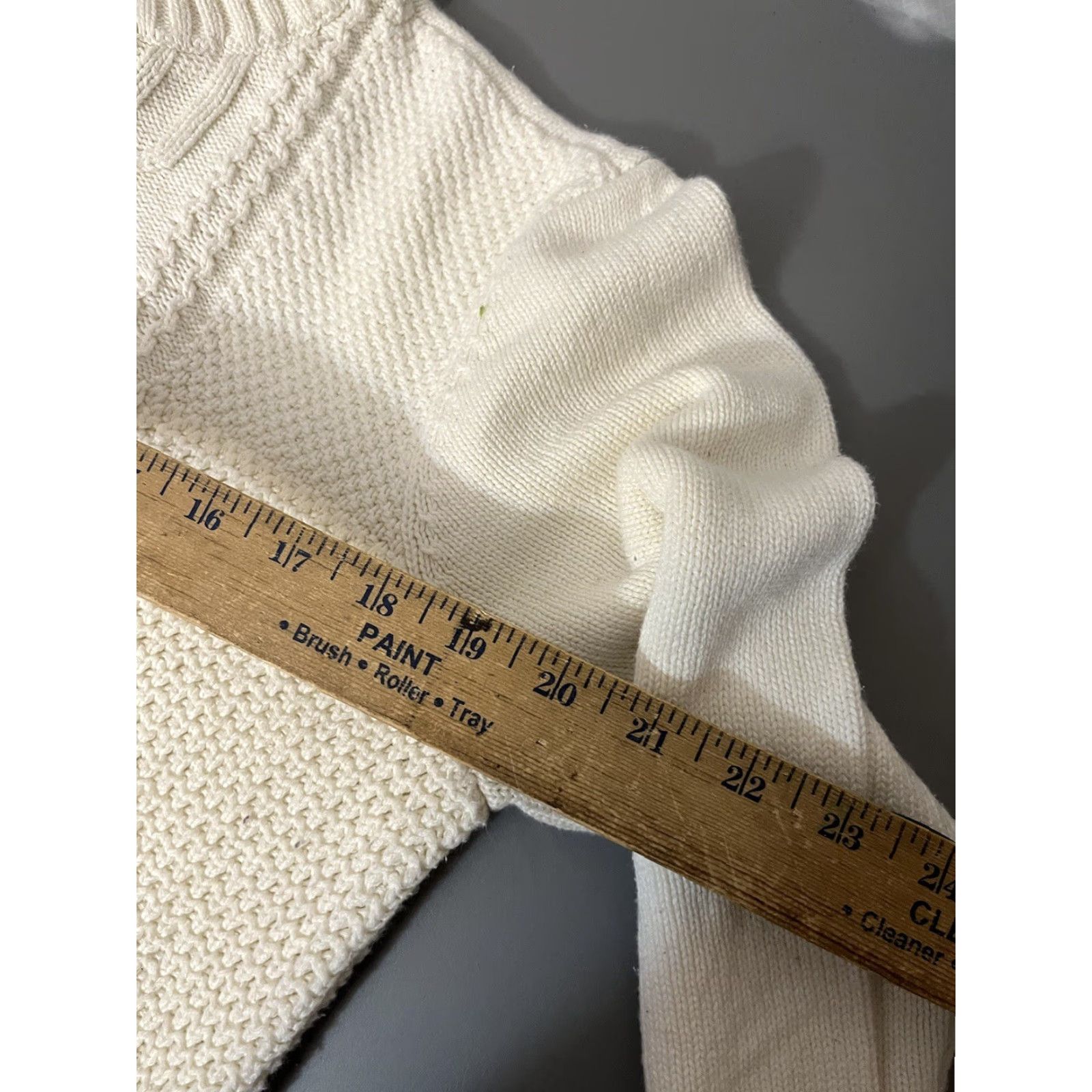 Ben Sherman VINTAGE Ben Sherman Ivory Cable Knit Sweater Men Large Crewneck Casual Classic Size US L / EU 52-54 / 3 - 5 Thumbnail