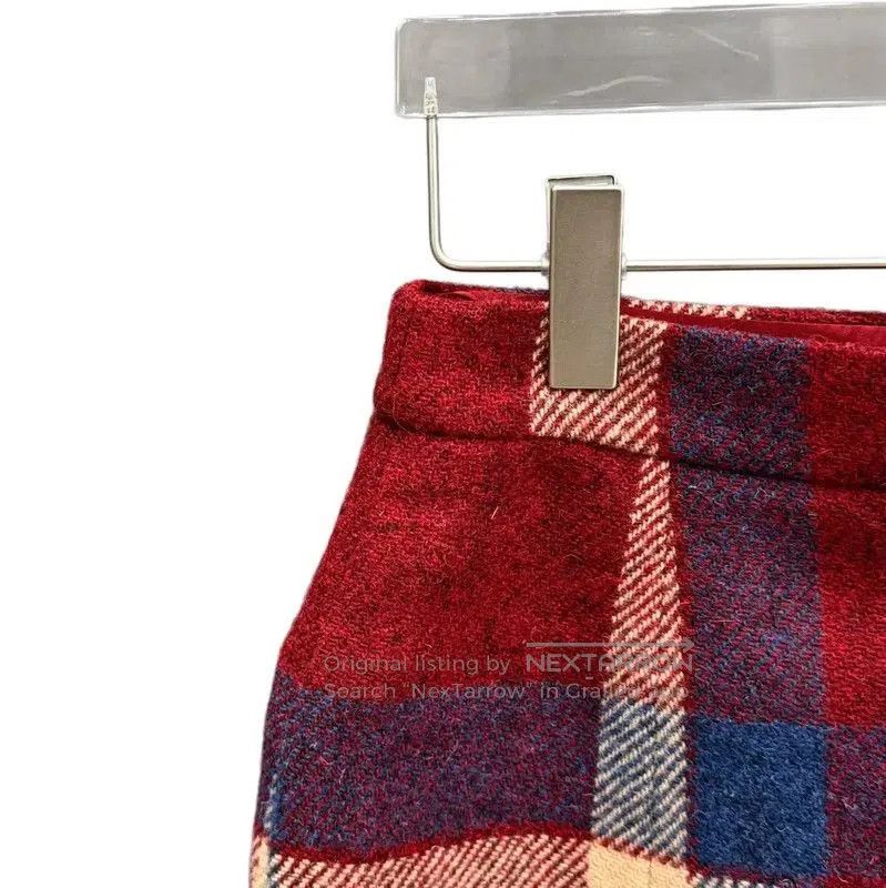 Chanel Chanel Colorblock Wool Skirt for Women . Size 22" - 3 Thumbnail