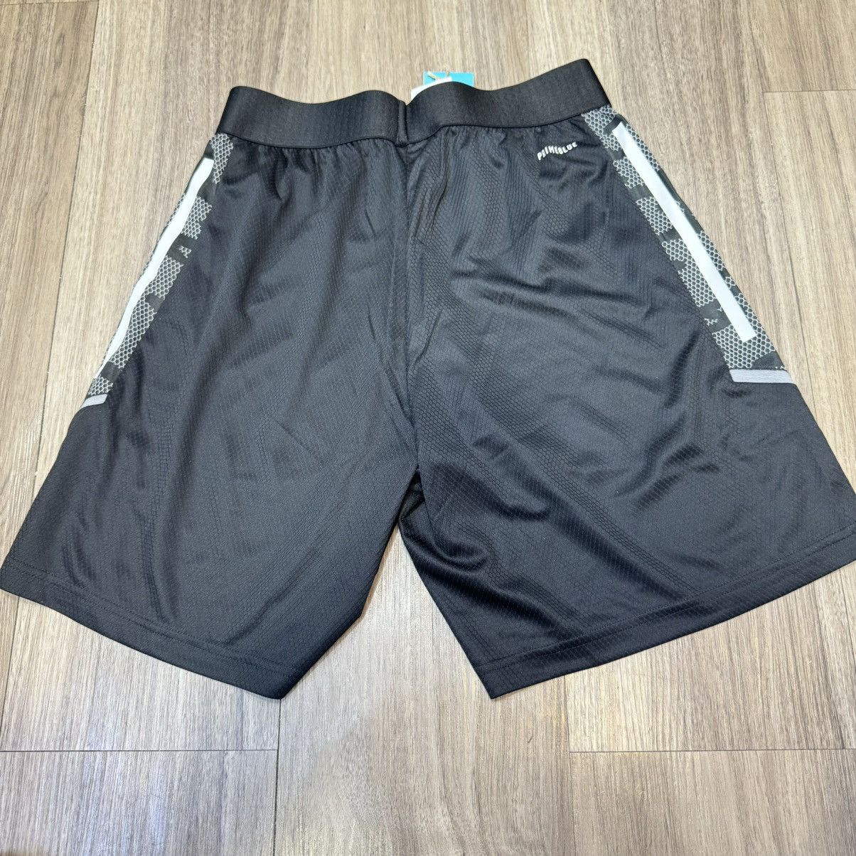 Adidas Leicester City 21/22 training short (Bnwt) Size US 28 / EU 44 - 2 Thumbnail