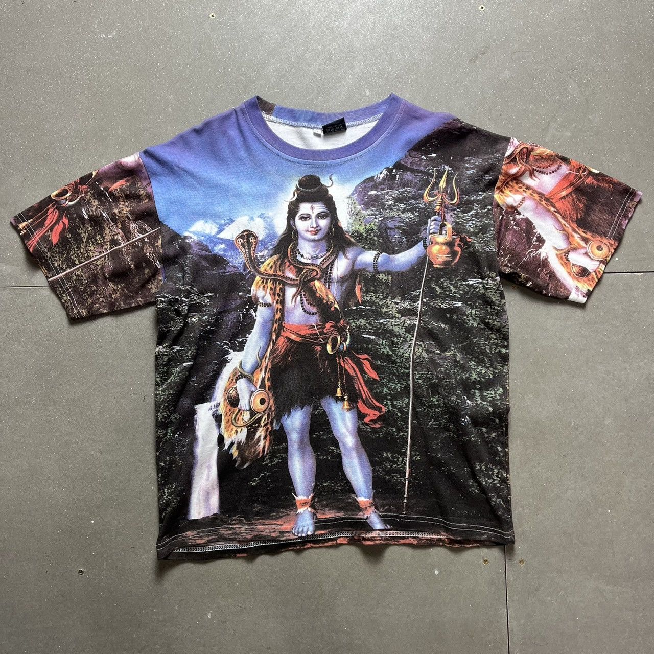 Vintage Vintage The God Shiva T-shirt Size US L / EU 52-54 / 3 - 1 Thumbnail