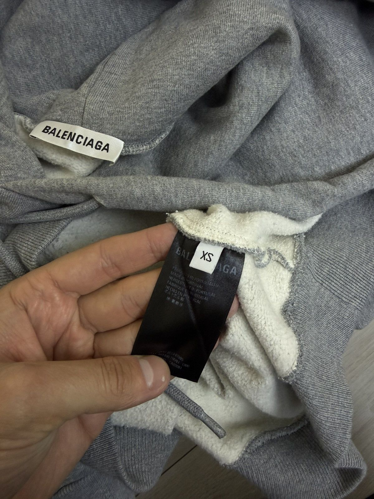 Balenciaga Balenciaga grey croped minimalist logo BB oversized hoodie Size XS / US 0-2 / IT 36-38 - 16 Thumbnail