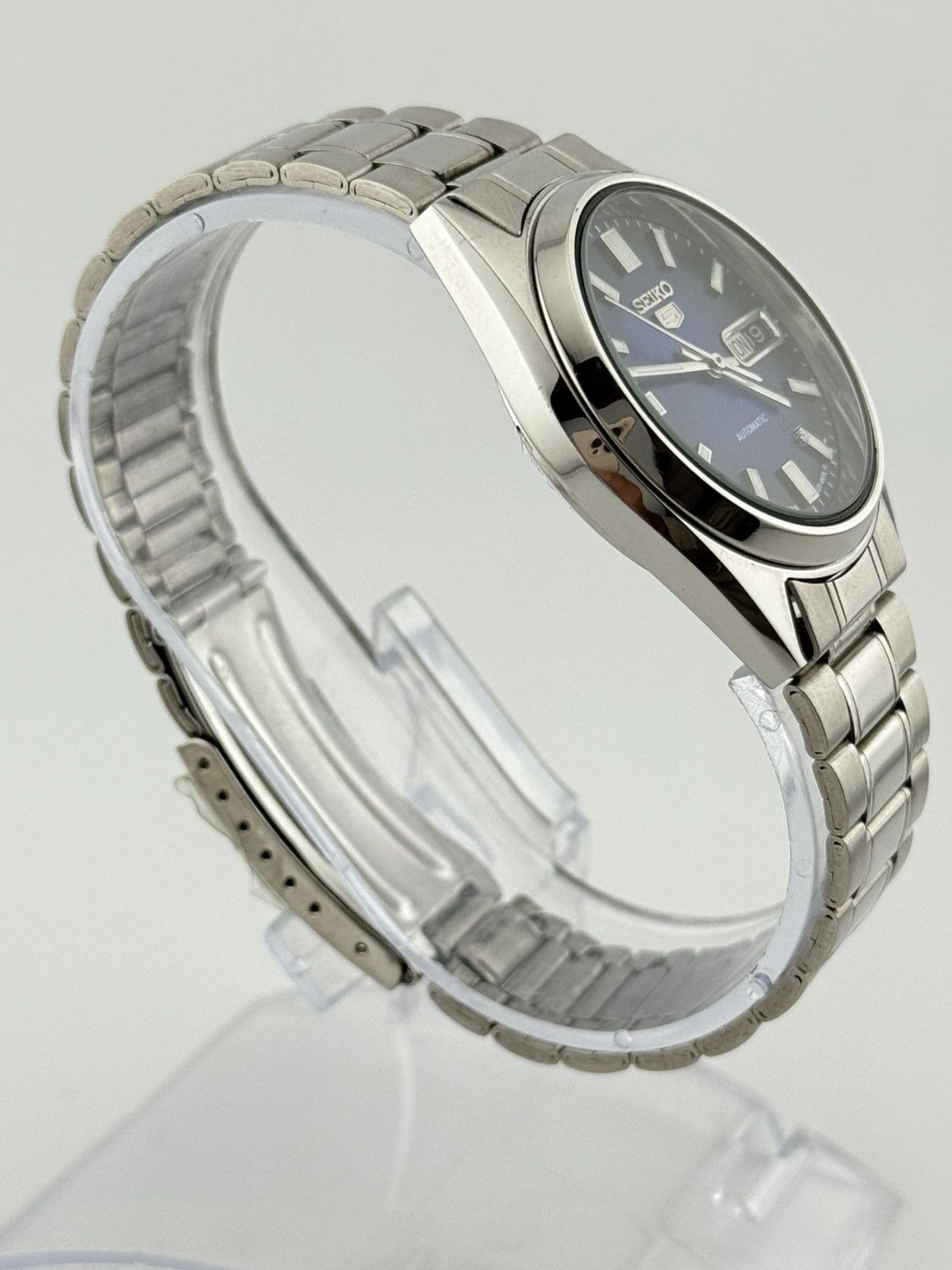 Seiko Vintage Seiko 5 Automatic Mens Wristwatch Blue Dial Watch Size 36 - 3 Thumbnail