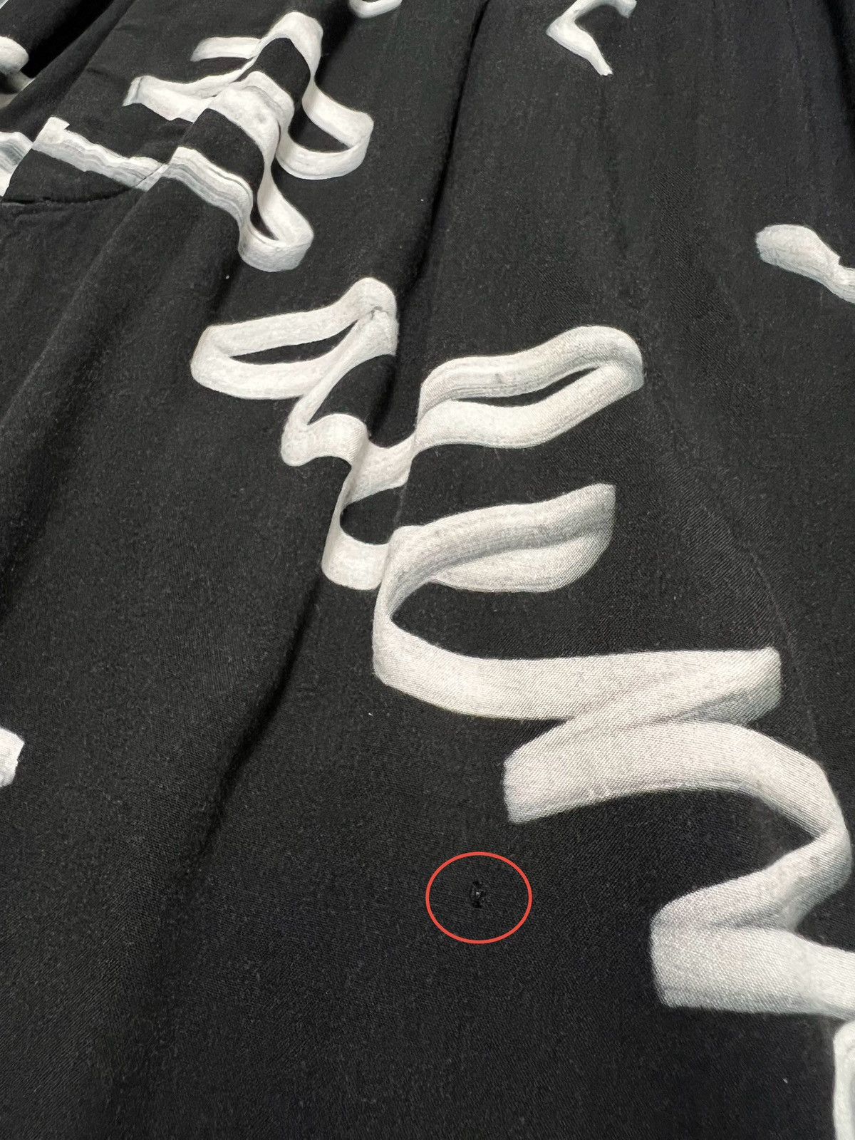 Balenciaga Balenciaga - Scribble Logo Bermuda Shorts Size US 30 / EU 46 - 9 Thumbnail