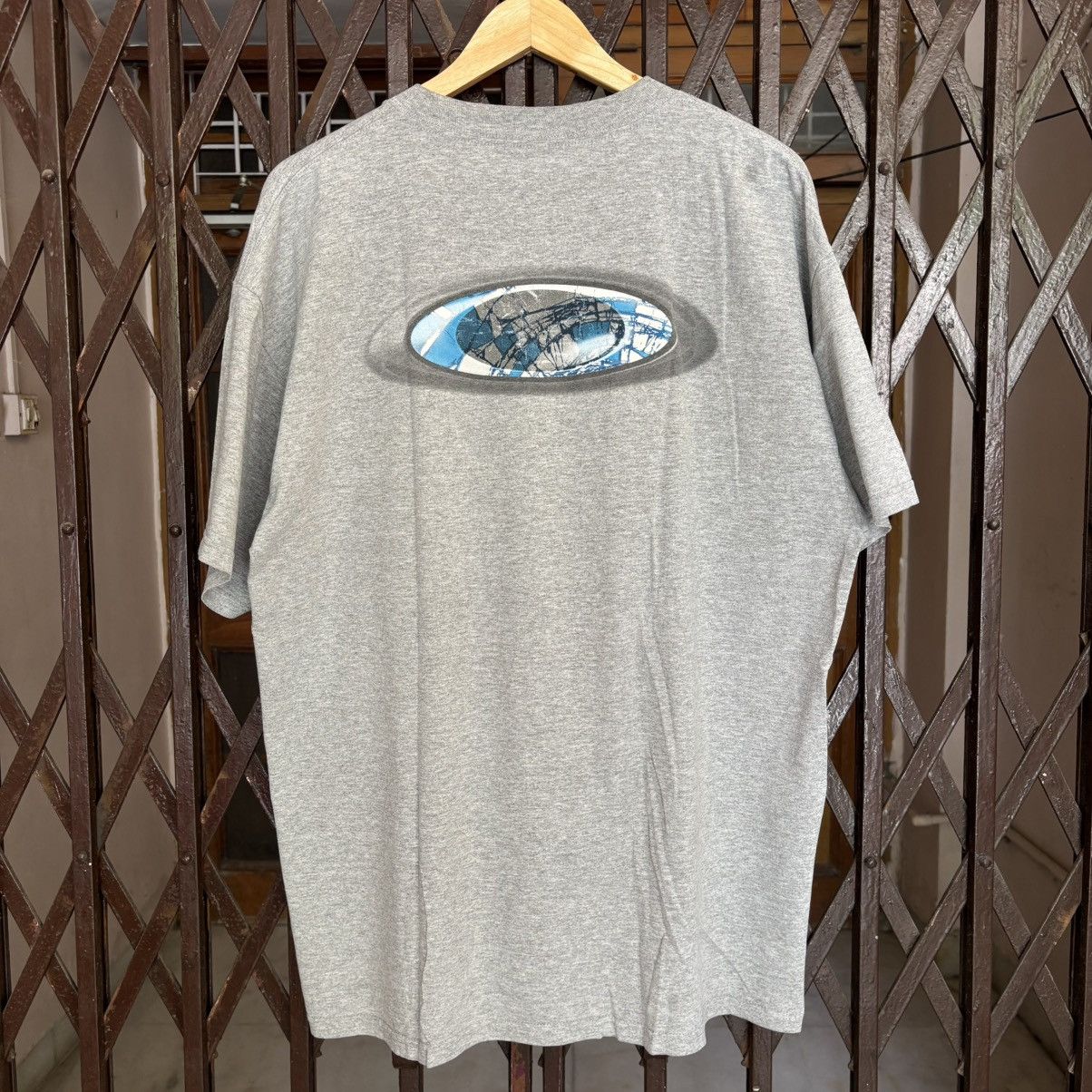 Oakley Vintage Oakley Software T shirt Size US XL / EU 56 / 4 - 1 Thumbnail
