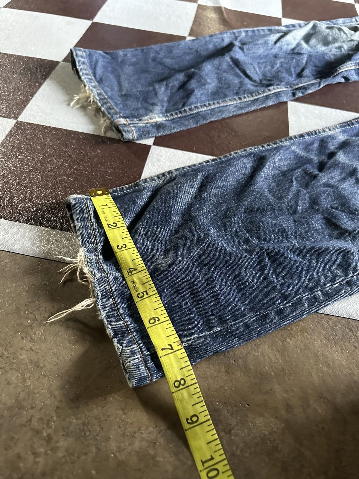 Levi's Levi’s 501 rop button 553 distressed denim jeans Size US 28 / EU 44 - 13 Thumbnail
