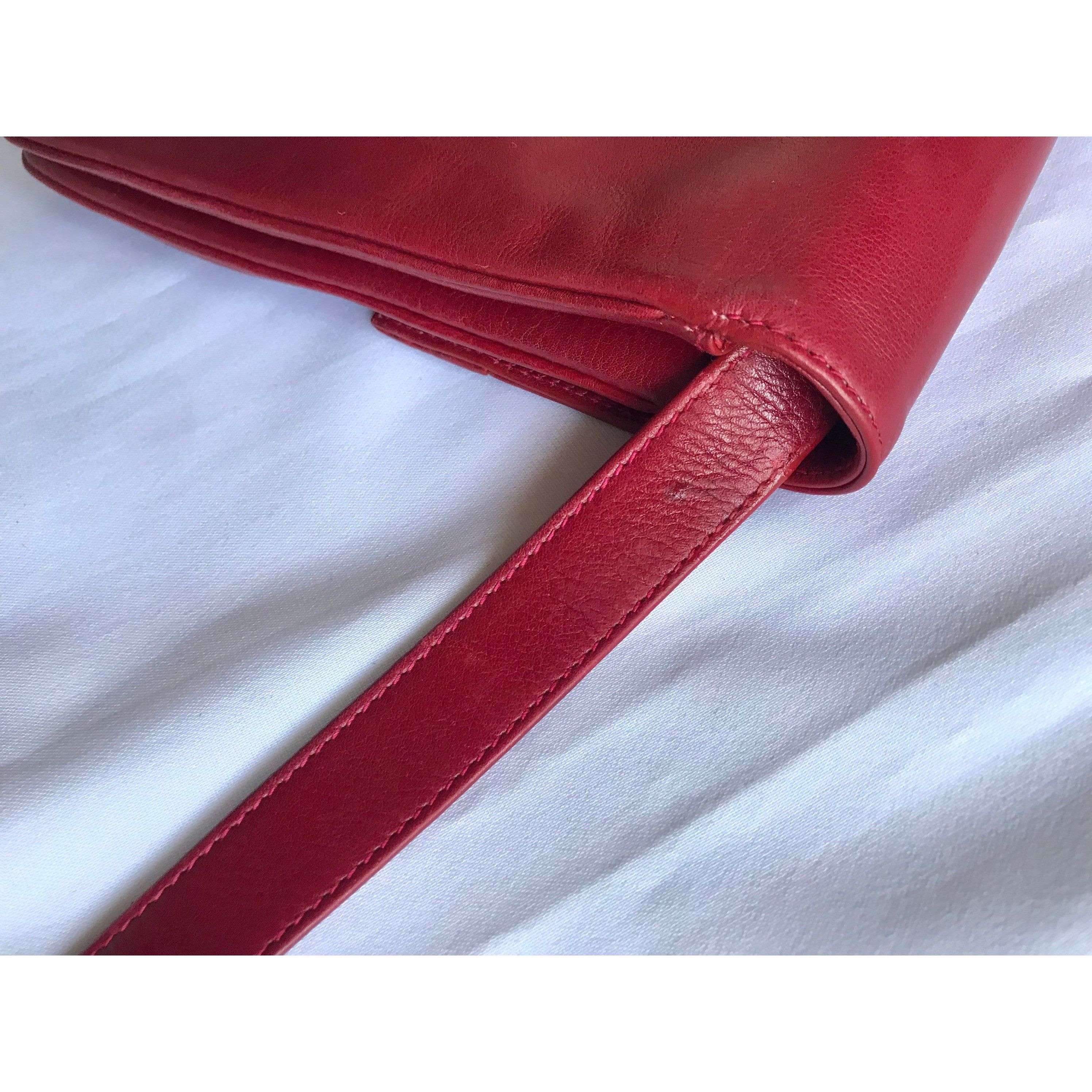 Gucci Vintage GUCCI wine red shoulder bag with GG engraved flap Size ONE SIZE - 7 Thumbnail