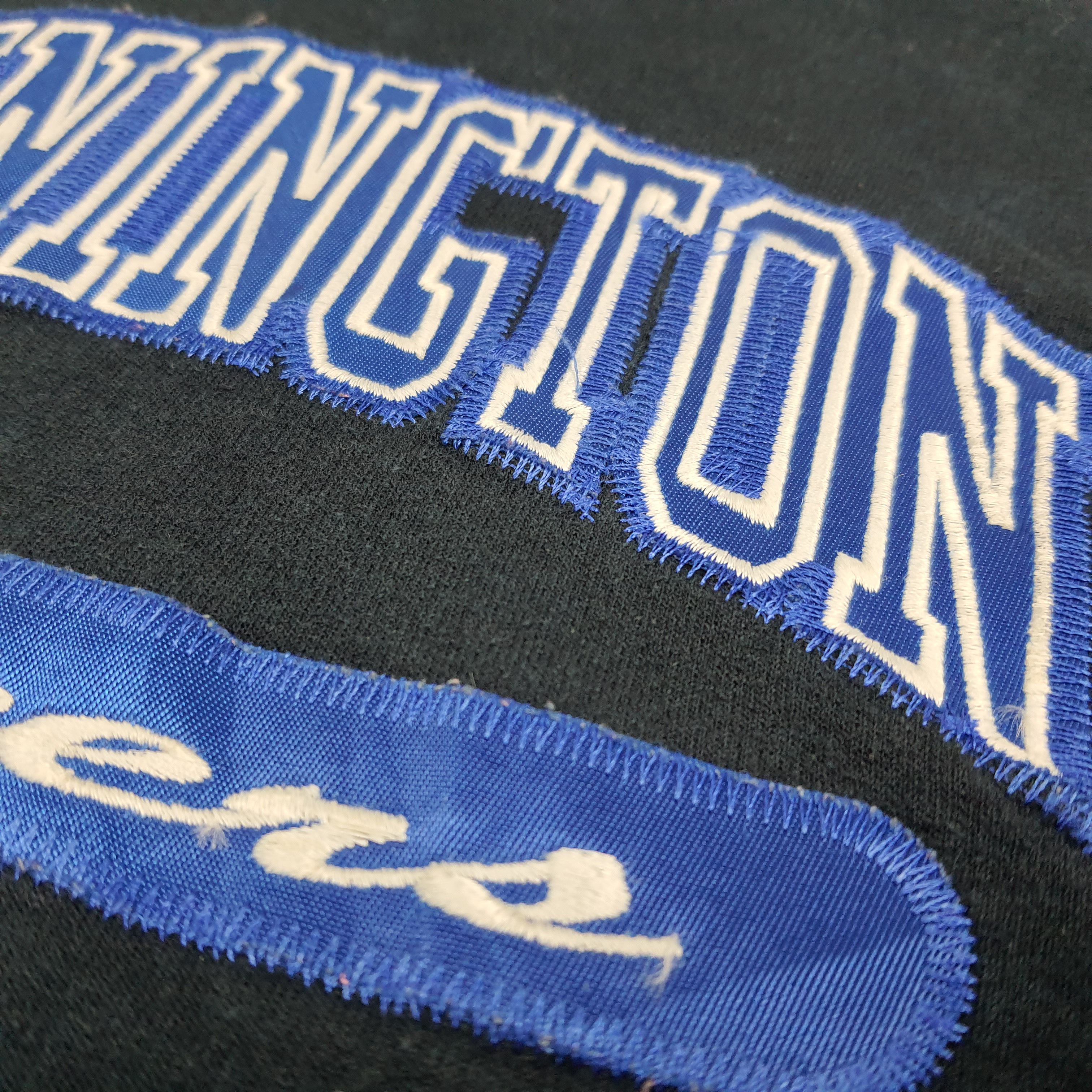 Vintage Vintage 90s Collegiate Bennington Badgers Hoodie C284N15 Size US M / EU 48-50 / 2 - 3 Thumbnail