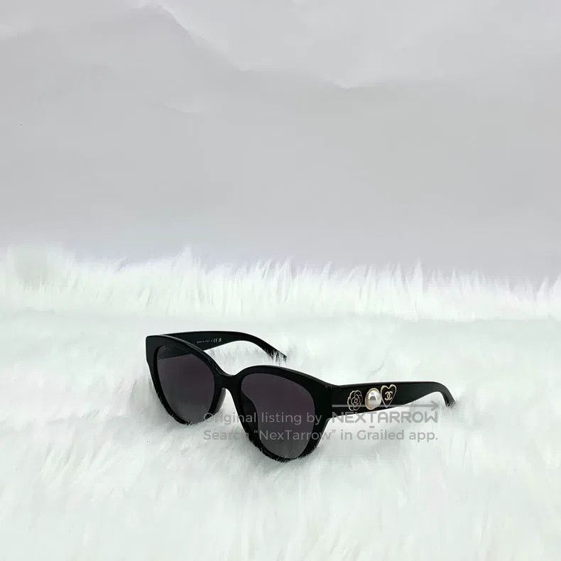 Chanel Chanel Black camelia love pearl cat's eye sunglasses Size ONE SIZE - 1 Thumbnail