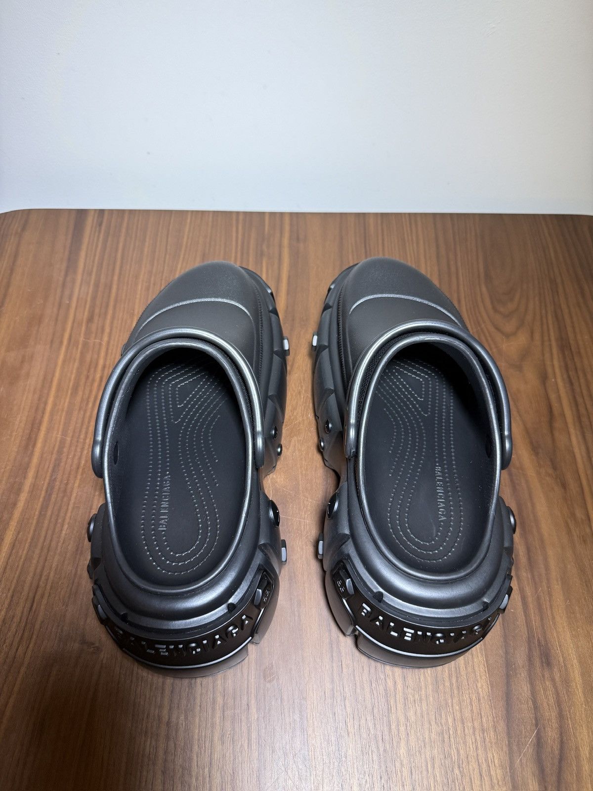 Balenciaga × Crocs Balenciaga Hardcrocs Black on Black Size US 11 / EU 44 - 19 Thumbnail