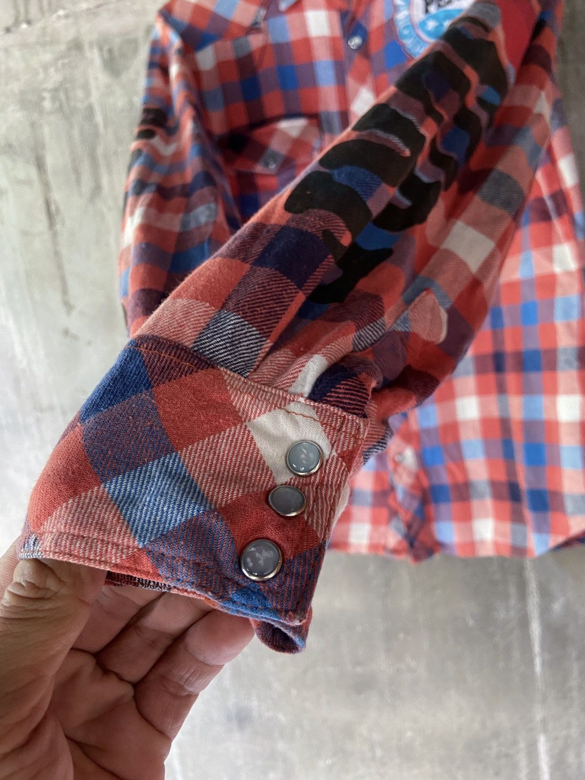 Japanese Brand PEACE LOVE FUTURE HAPPINES DAY BUTTON DOWN SHIRT Size US M / EU 48-50 / 2 - 9 Thumbnail