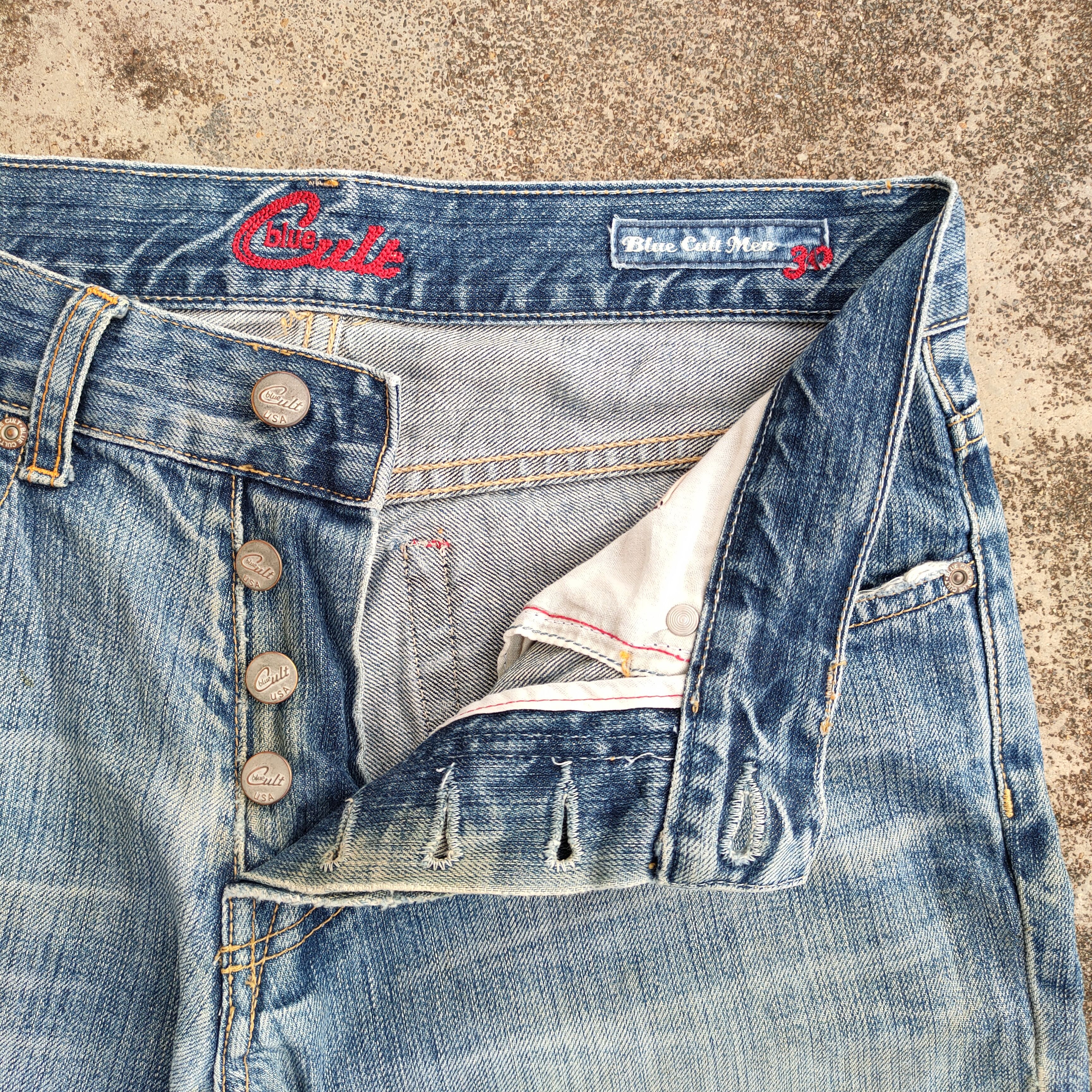 Japanese Brand FLARE VINTAGE BLUE CULT FADED DENIM JEANS PANTS Size US 31 - 6 Thumbnail