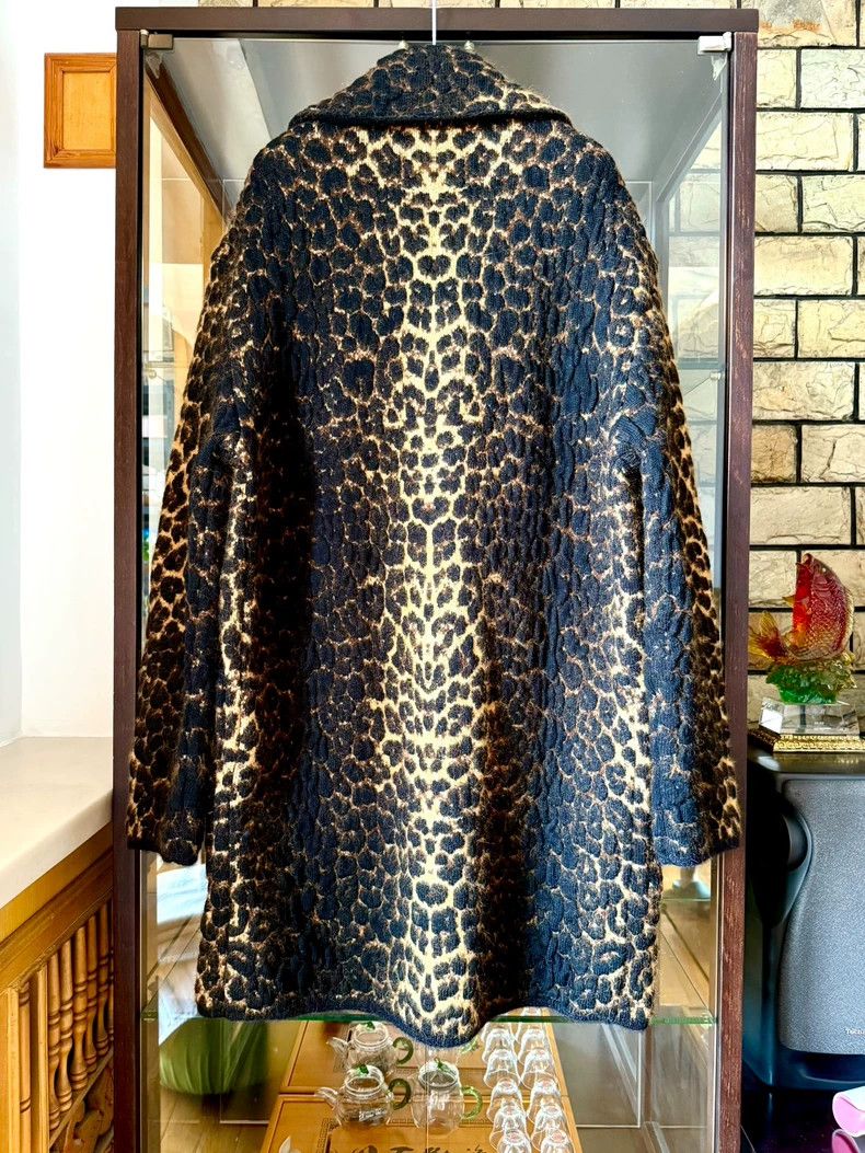 Saint Laurent Paris Saint Laurent Paris 20fw catwalk leopard knit cardigan coa Size US M / EU 48-50 / 2 - 4 Thumbnail